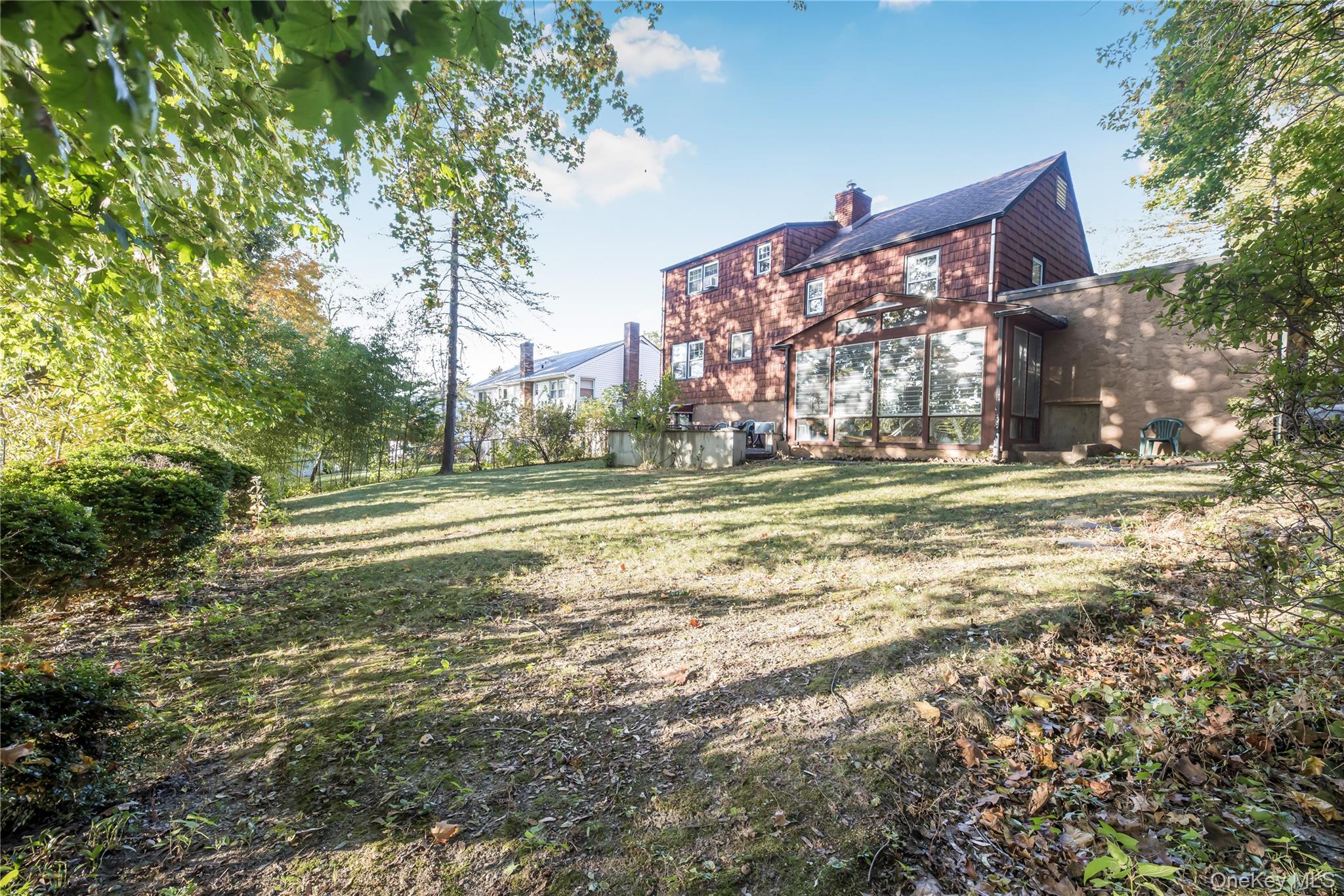 15 Wayne Way, White Plains, NY 10607