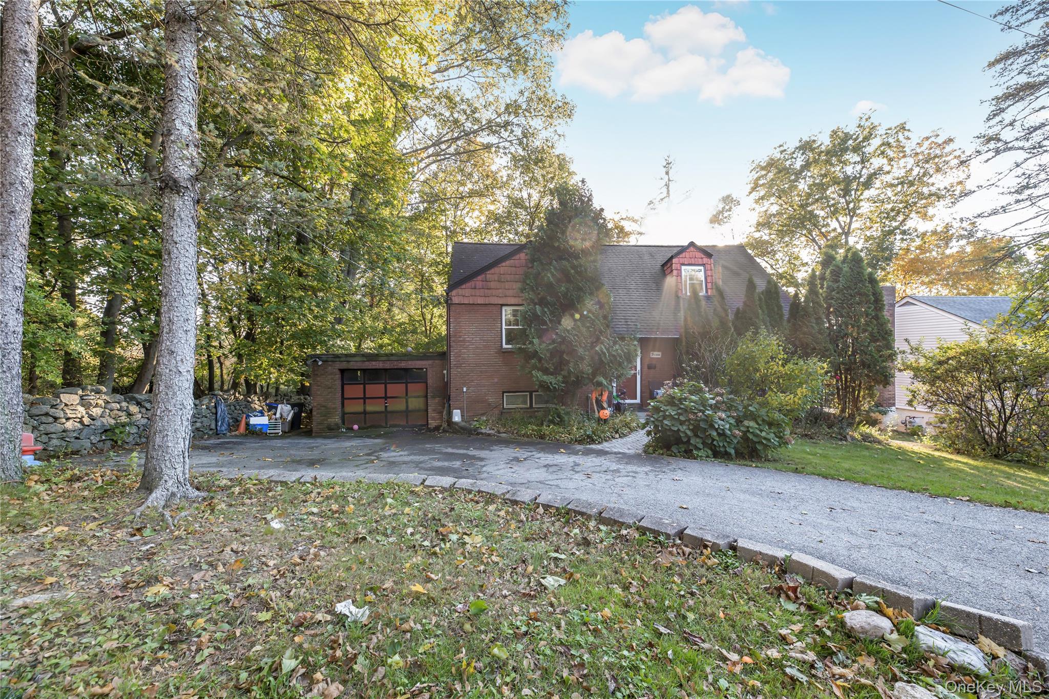 15 Wayne Way, White Plains, NY 10607