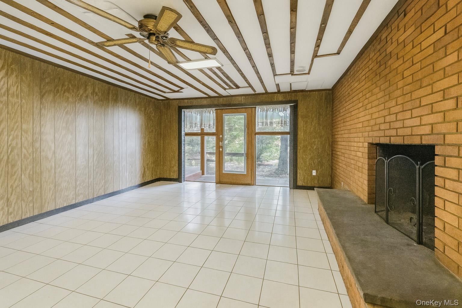 15 Wayne Way, White Plains, NY 10607