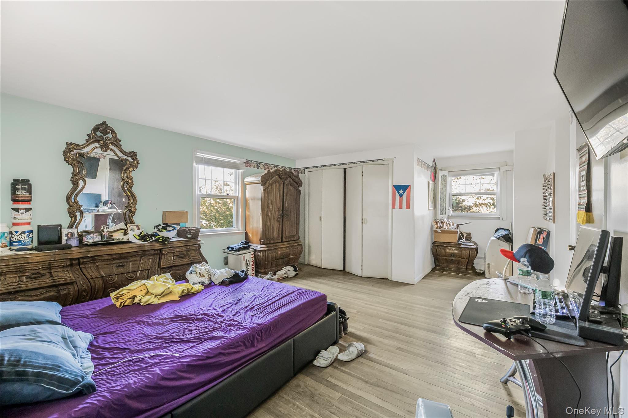 15 Wayne Way, White Plains, NY 10607