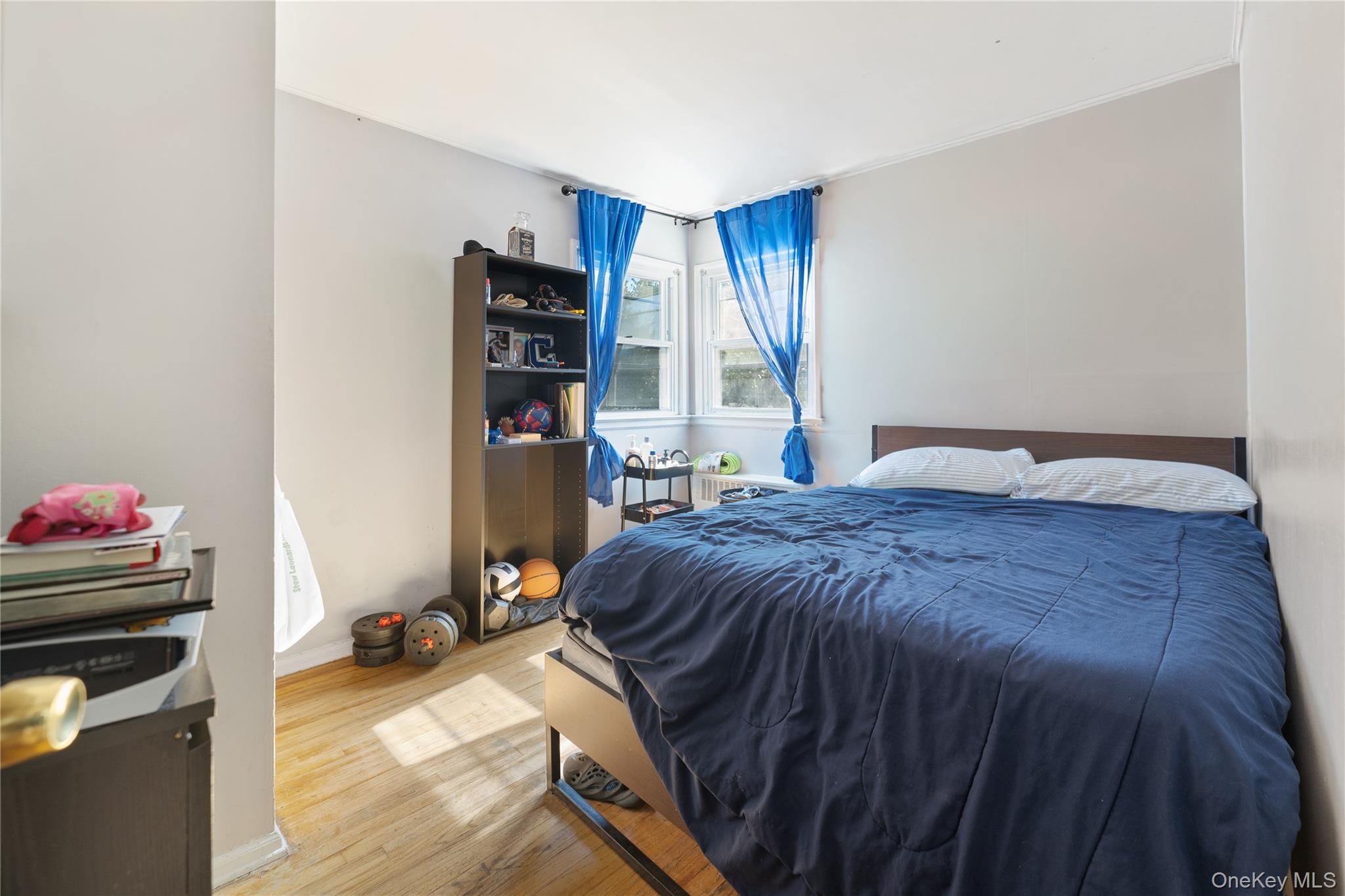 90 27th Street, Copiague, NY 11726