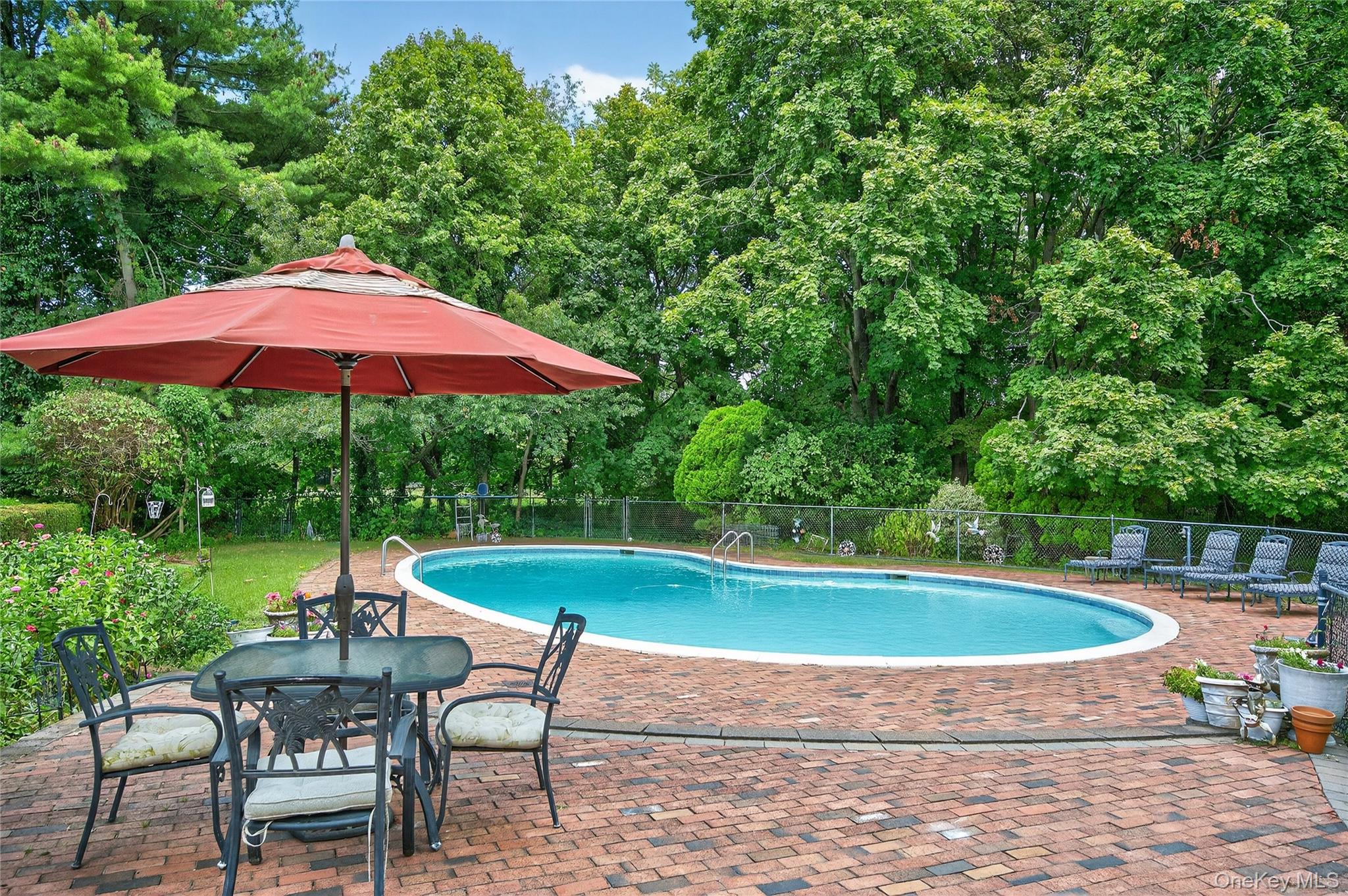 300 Circle Road, Muttontown, NY 11791