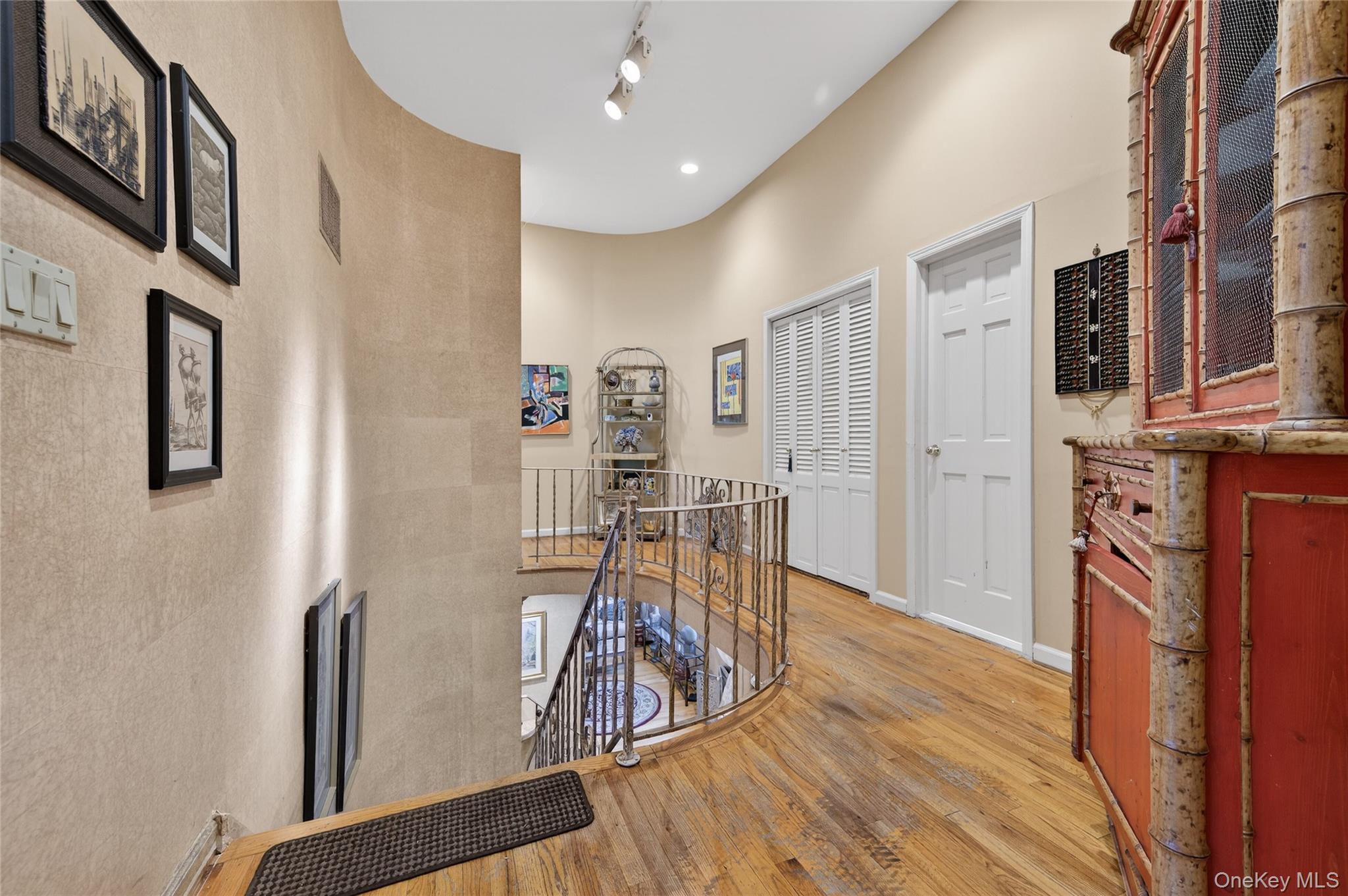 300 Circle Road, Muttontown, NY 11791