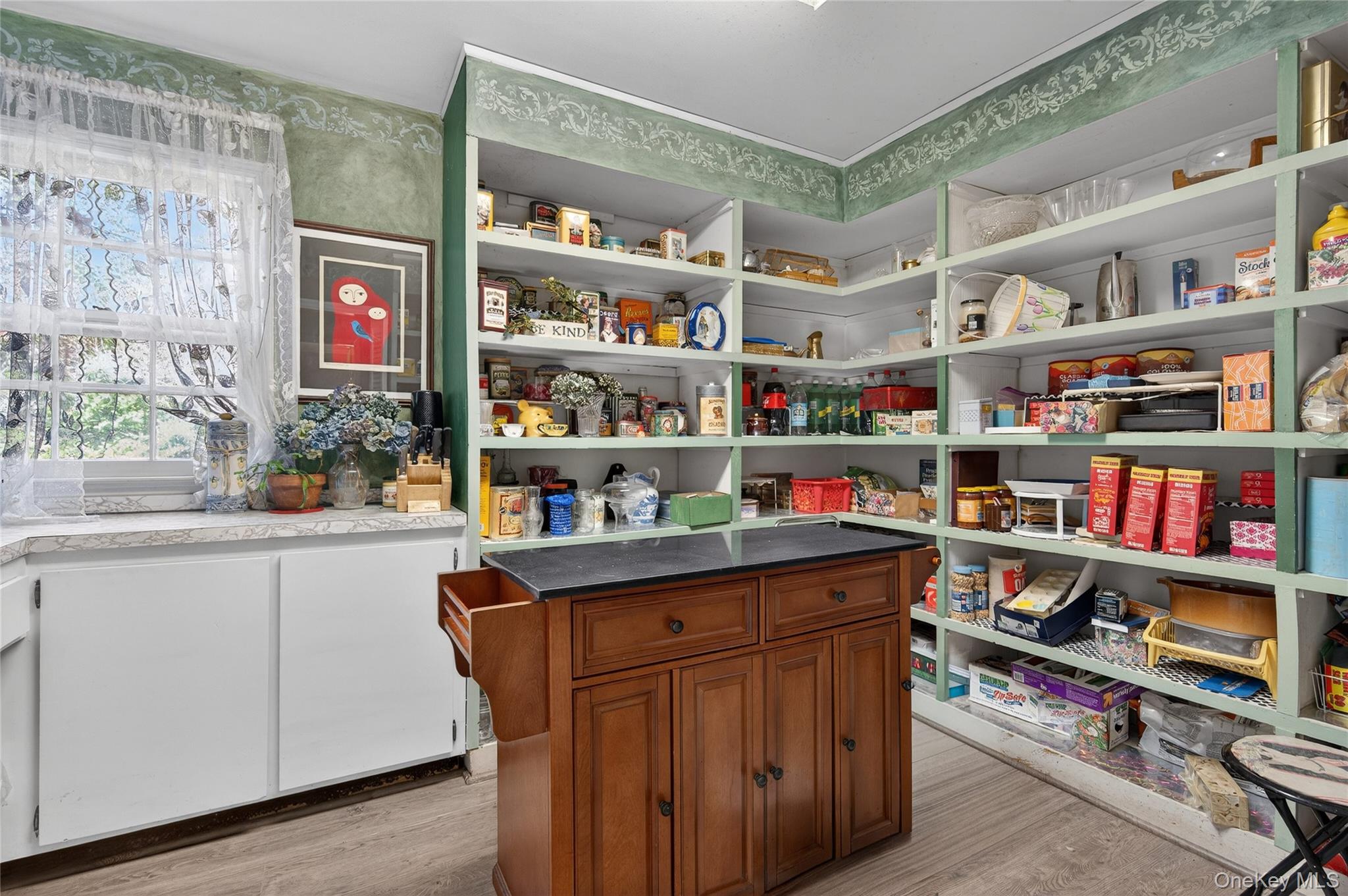 300 Circle Road, Muttontown, NY 11791