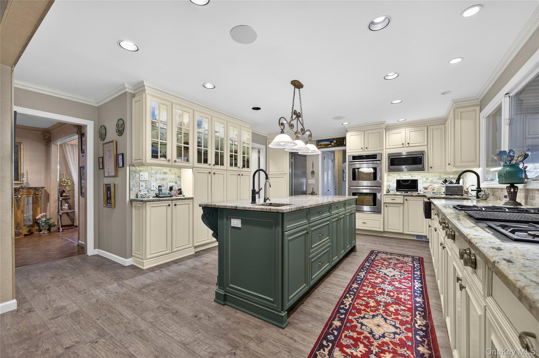 300 Circle Road, Muttontown, NY 11791