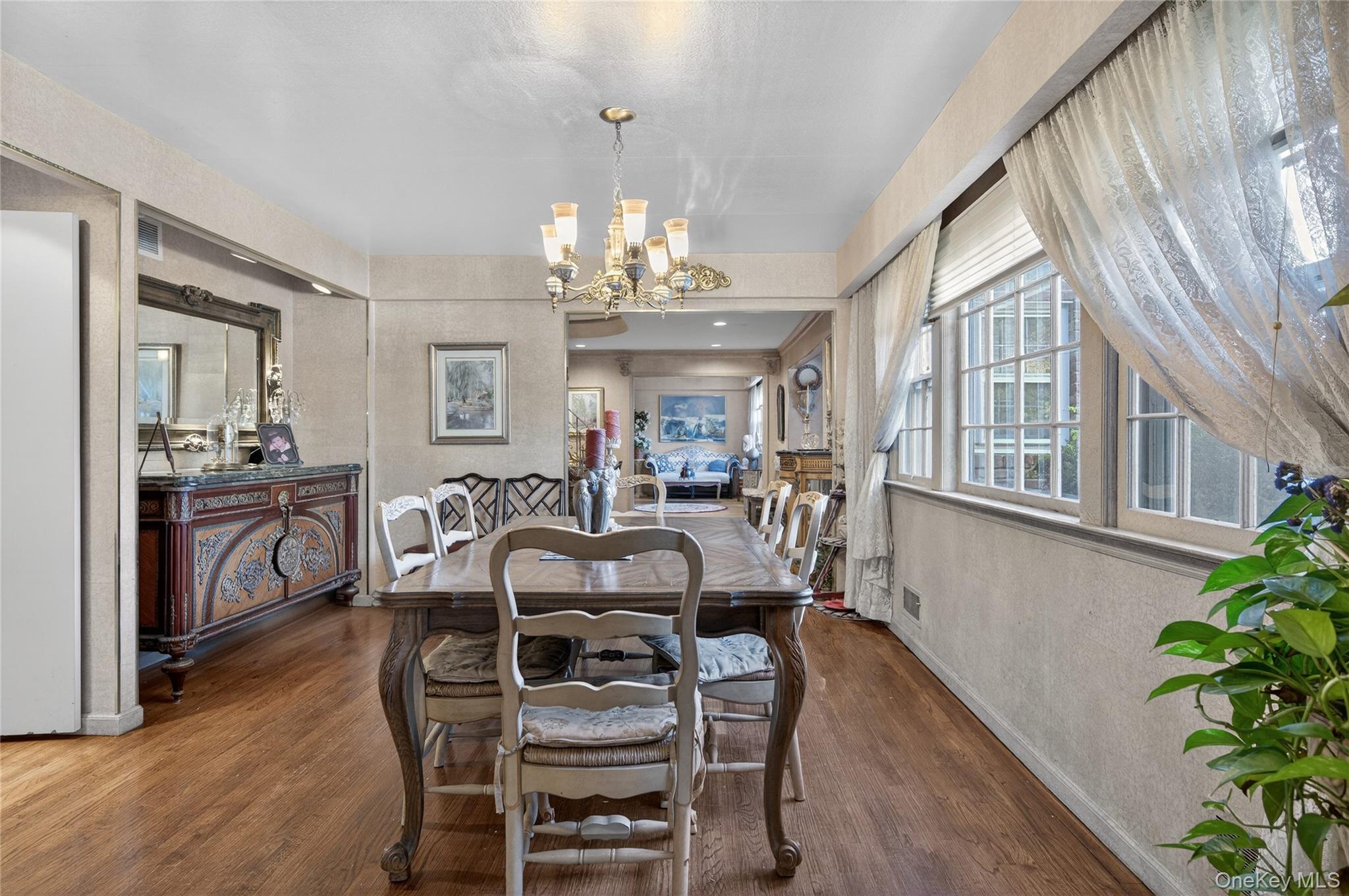 300 Circle Road, Muttontown, NY 11791