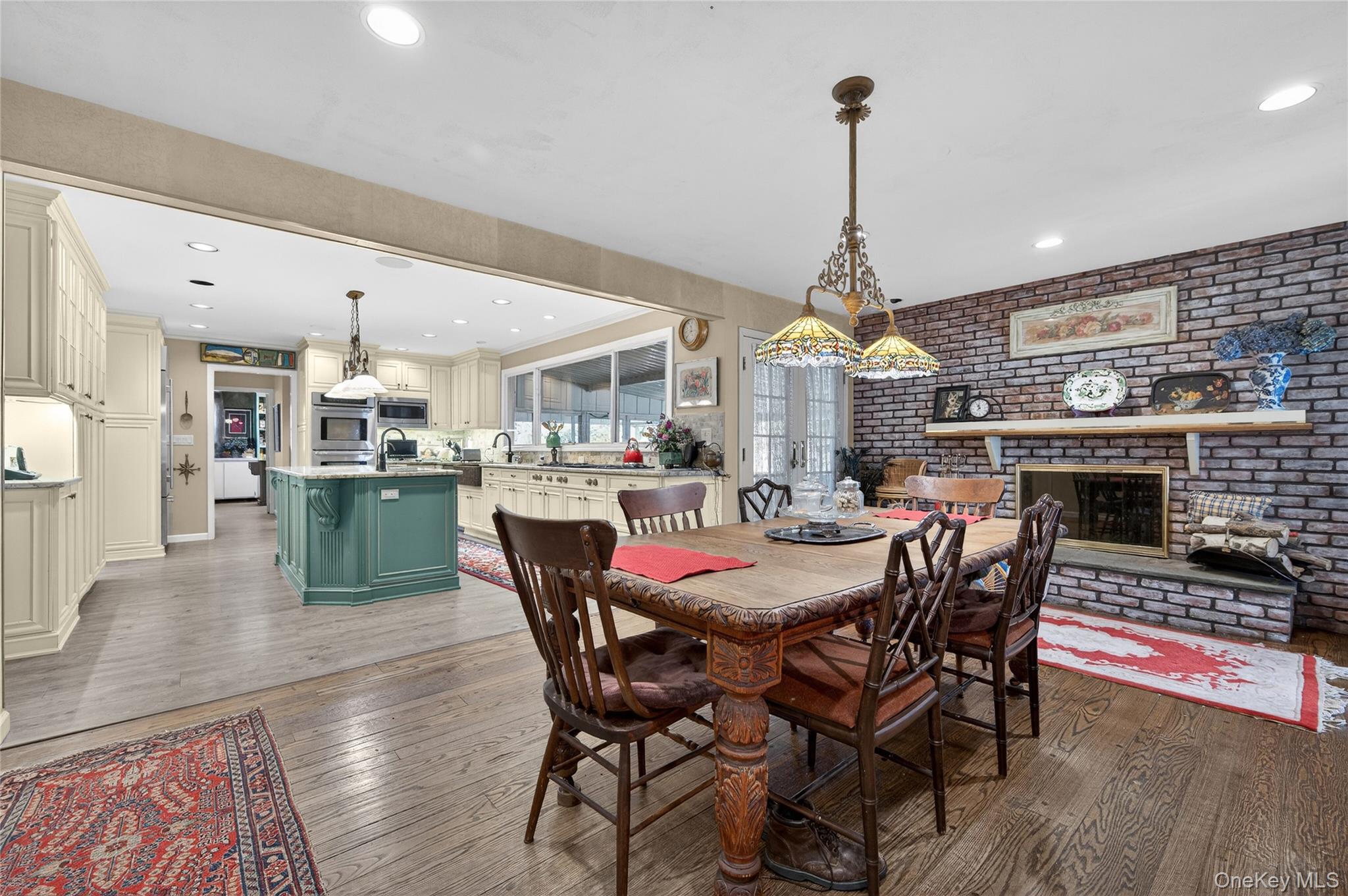 300 Circle Road, Muttontown, NY 11791