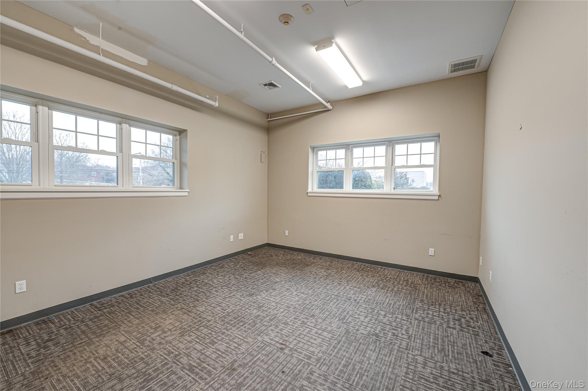 41 Green Street # 1st Floor, Huntington, NY 11743