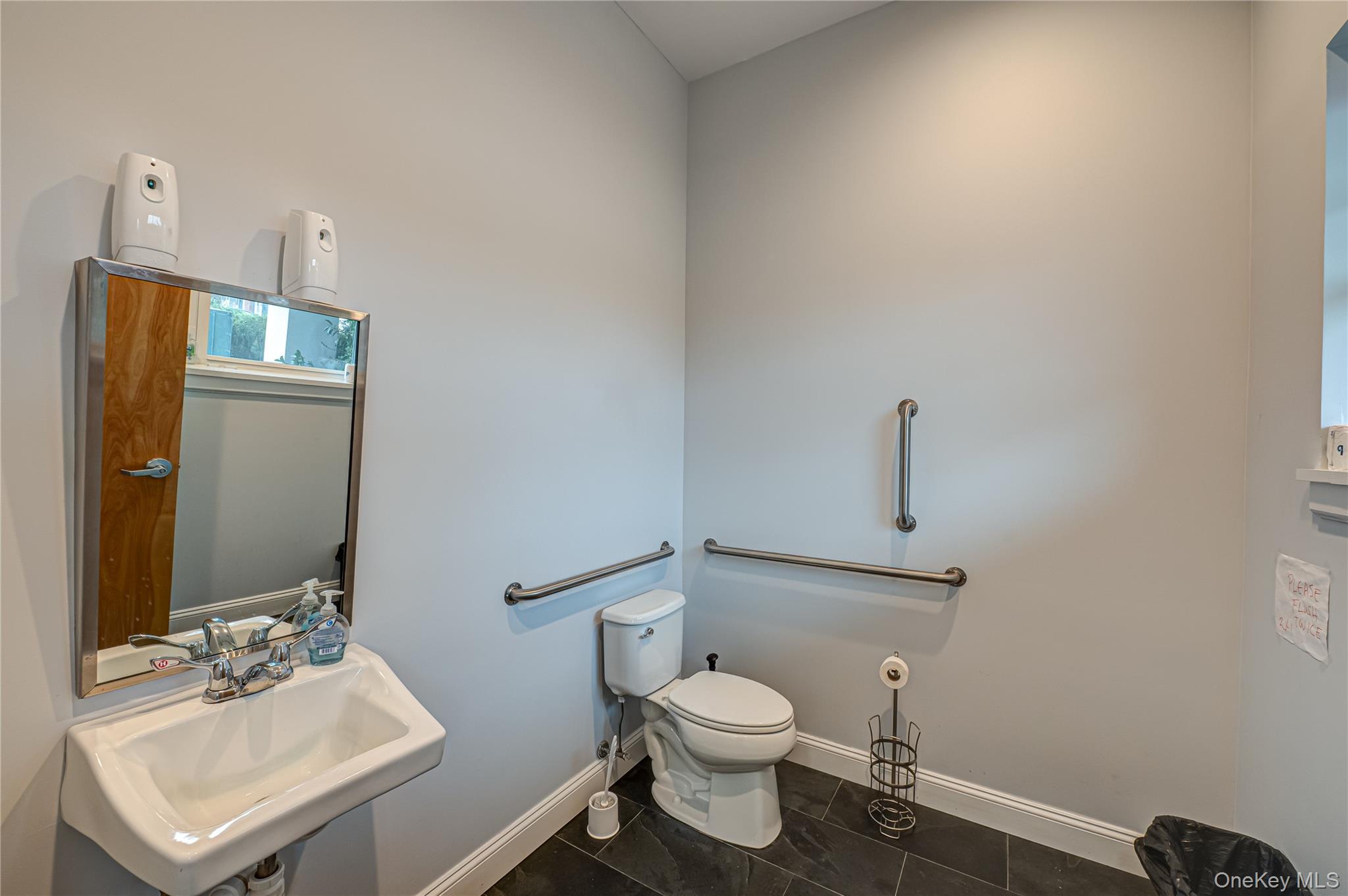 41 Green Street # 1st Floor, Huntington, NY 11743