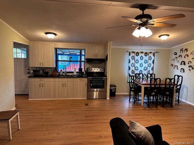 8 Dartmouth Court, Loch Sheldrake, NY 12759