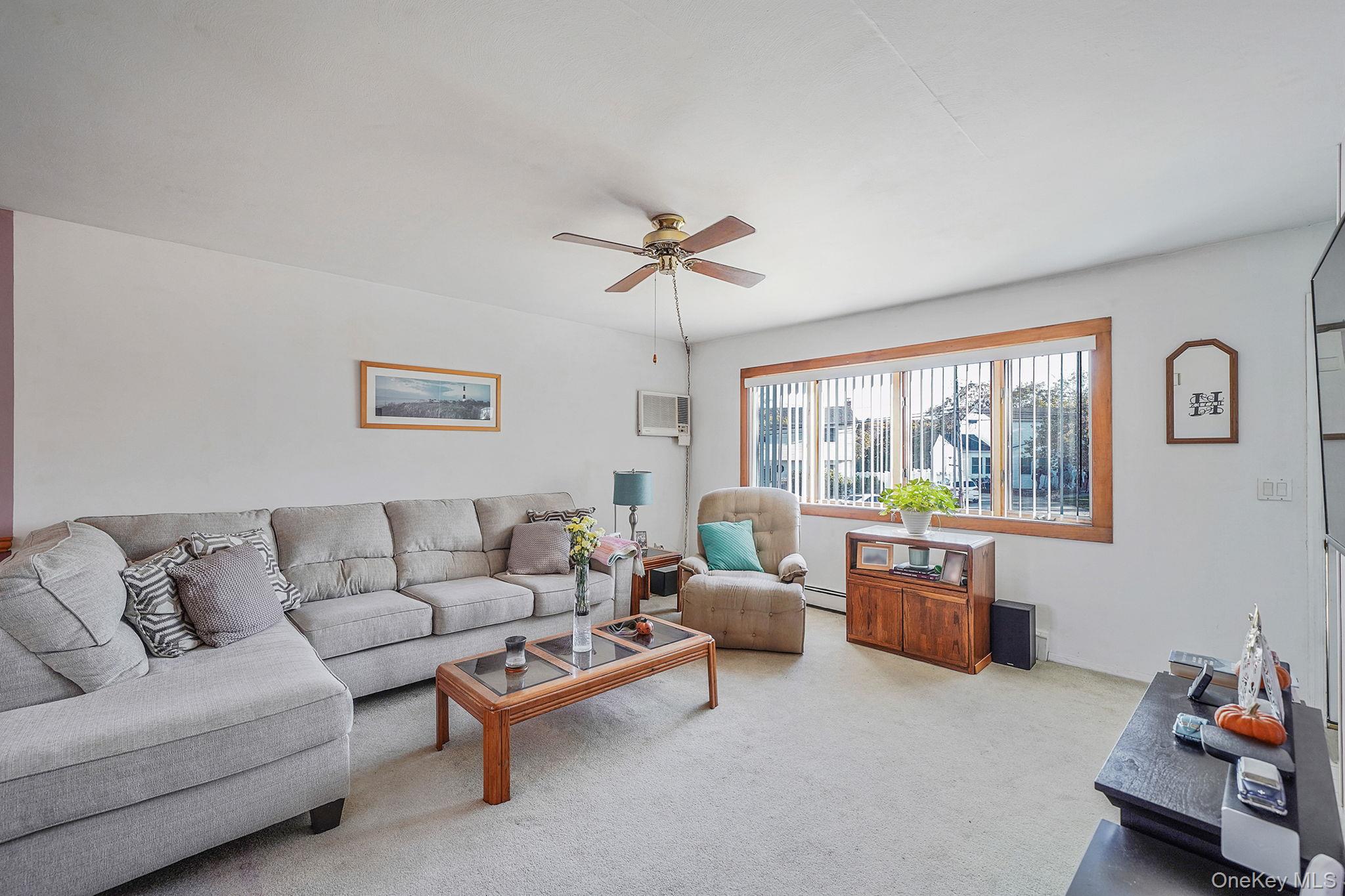 4 Neptune Avenue, East Patchogue, NY 11772