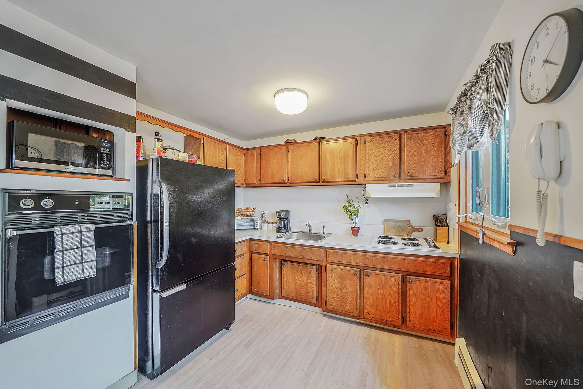 4 Neptune Avenue, East Patchogue, NY 11772