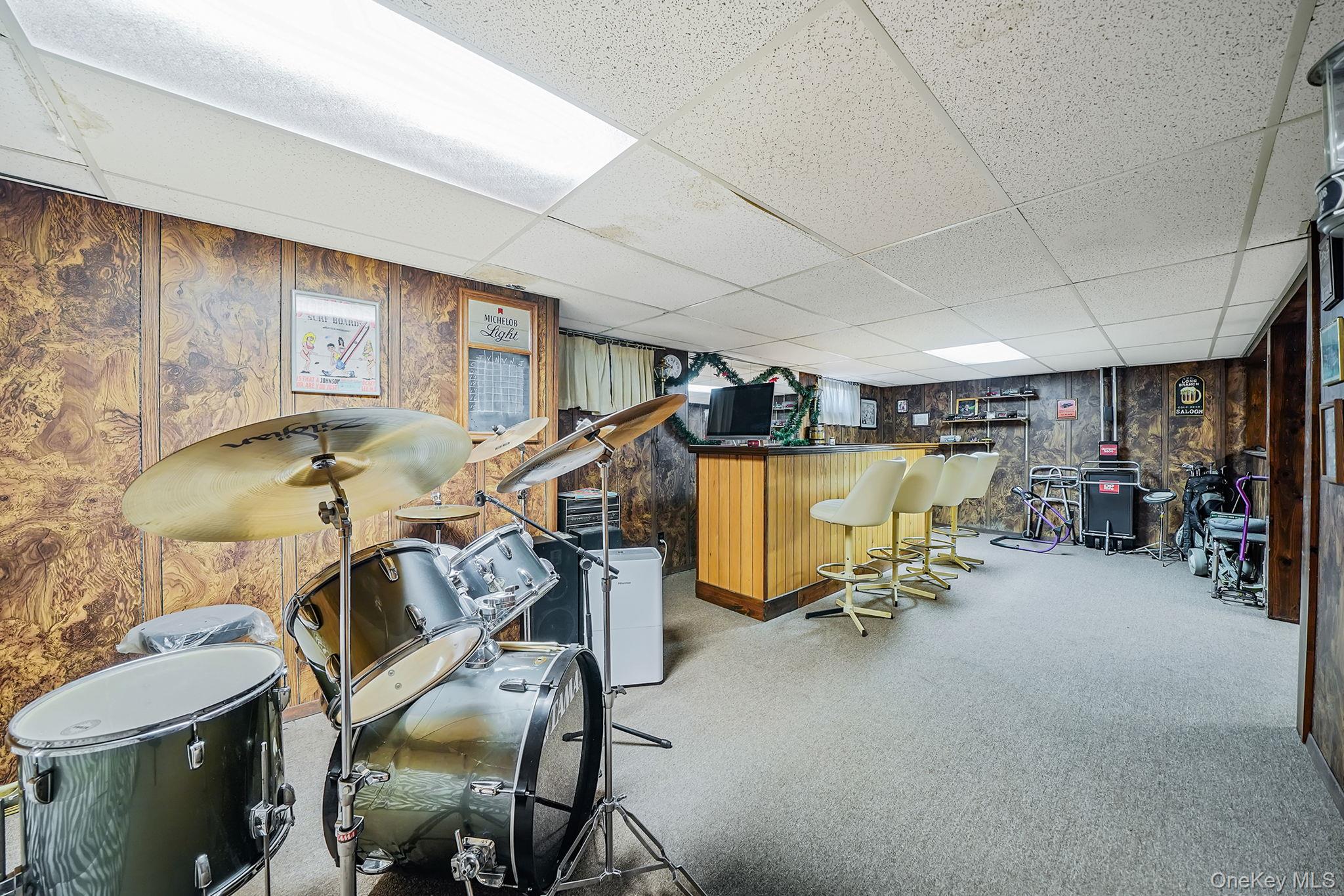 4 Neptune Avenue, East Patchogue, NY 11772