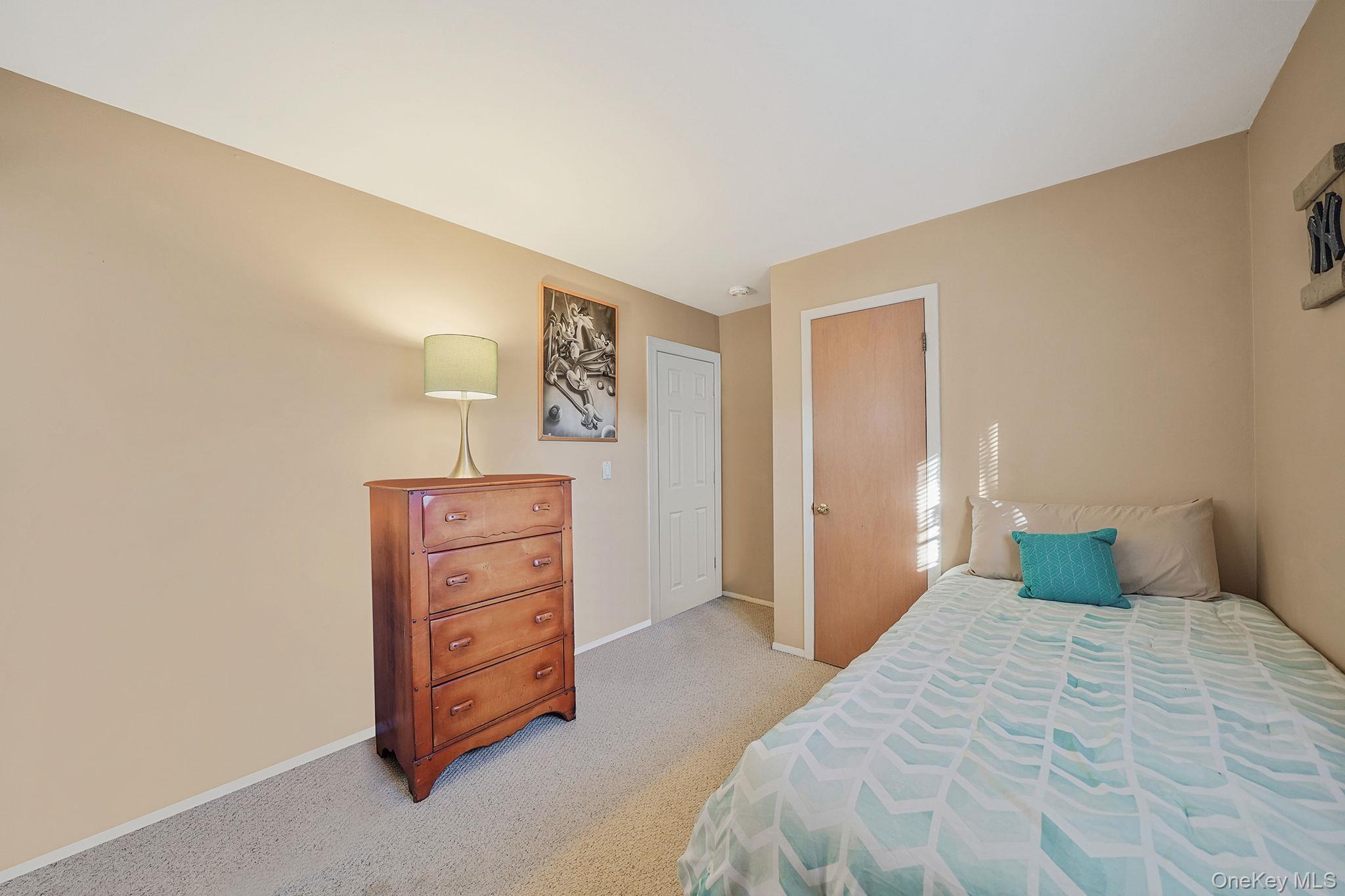 4 Neptune Avenue, East Patchogue, NY 11772