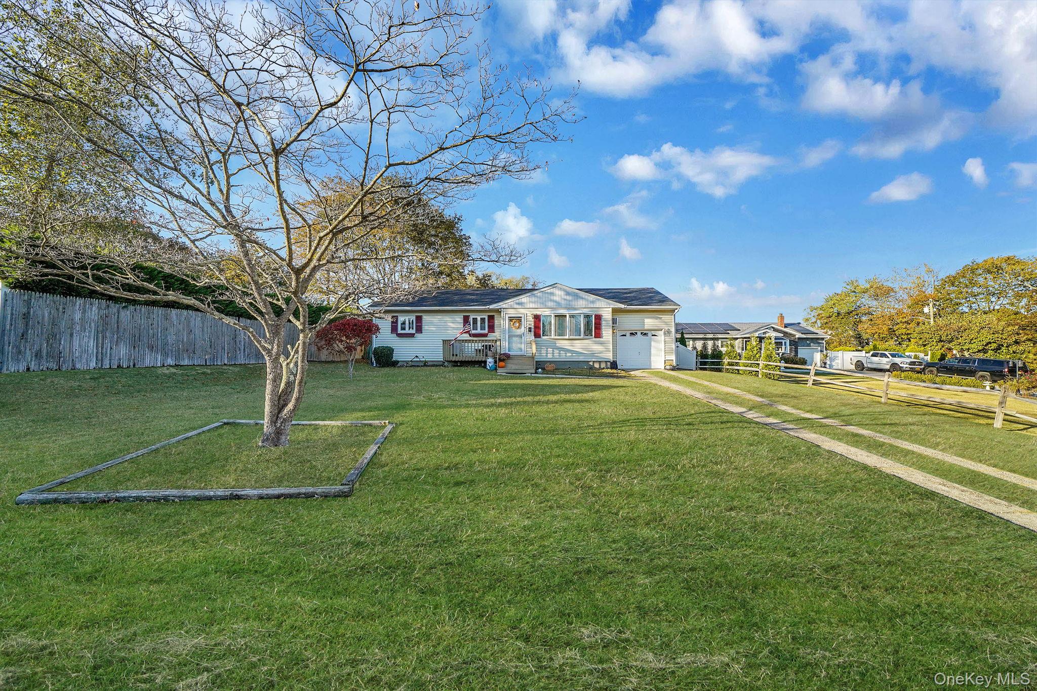 4 Neptune Avenue, East Patchogue, NY 11772