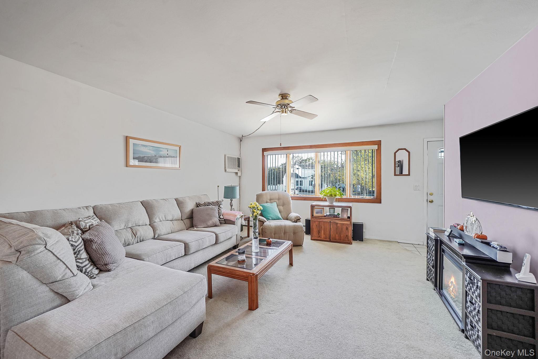 4 Neptune Avenue, East Patchogue, NY 11772