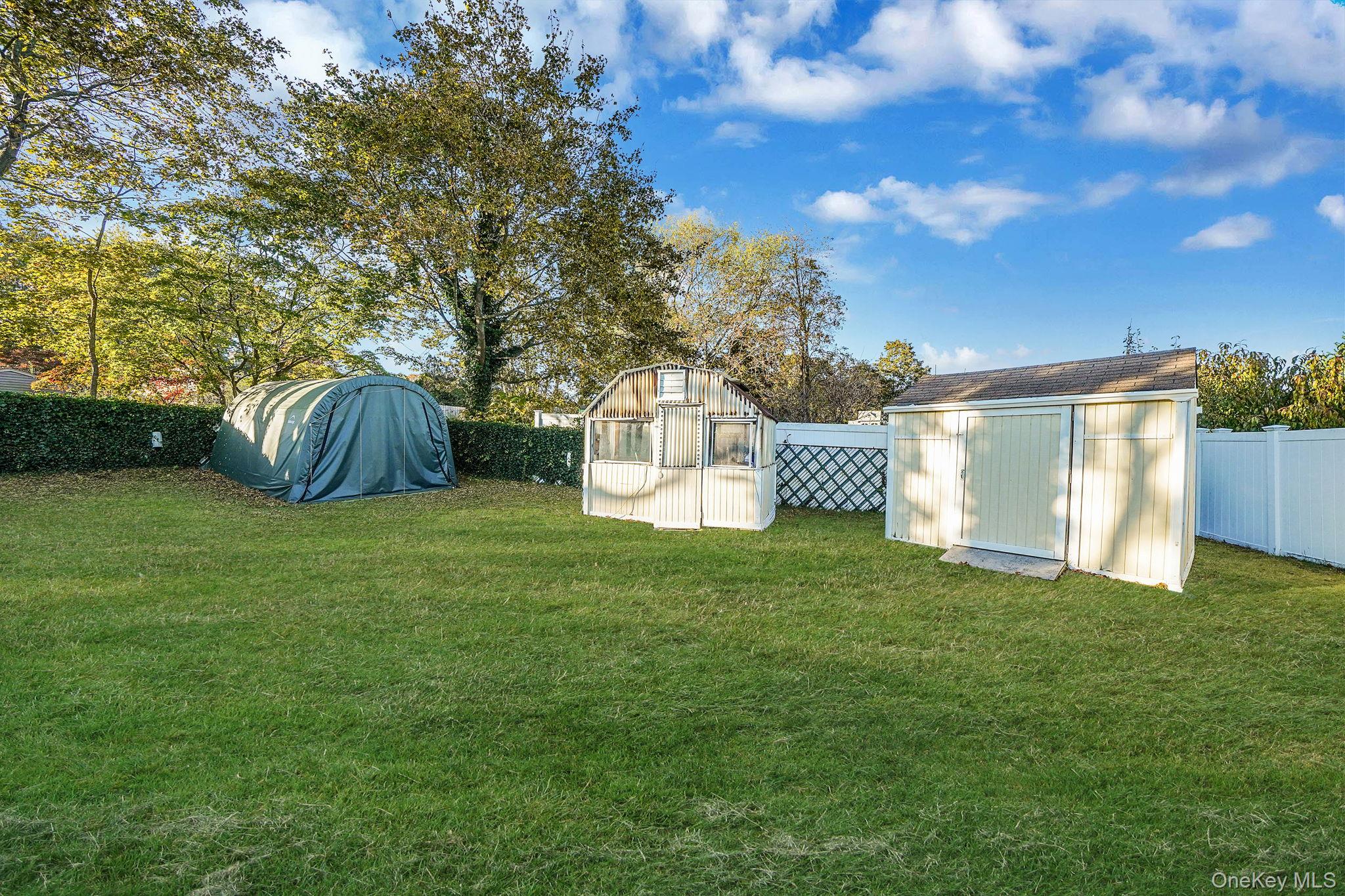 4 Neptune Avenue, East Patchogue, NY 11772