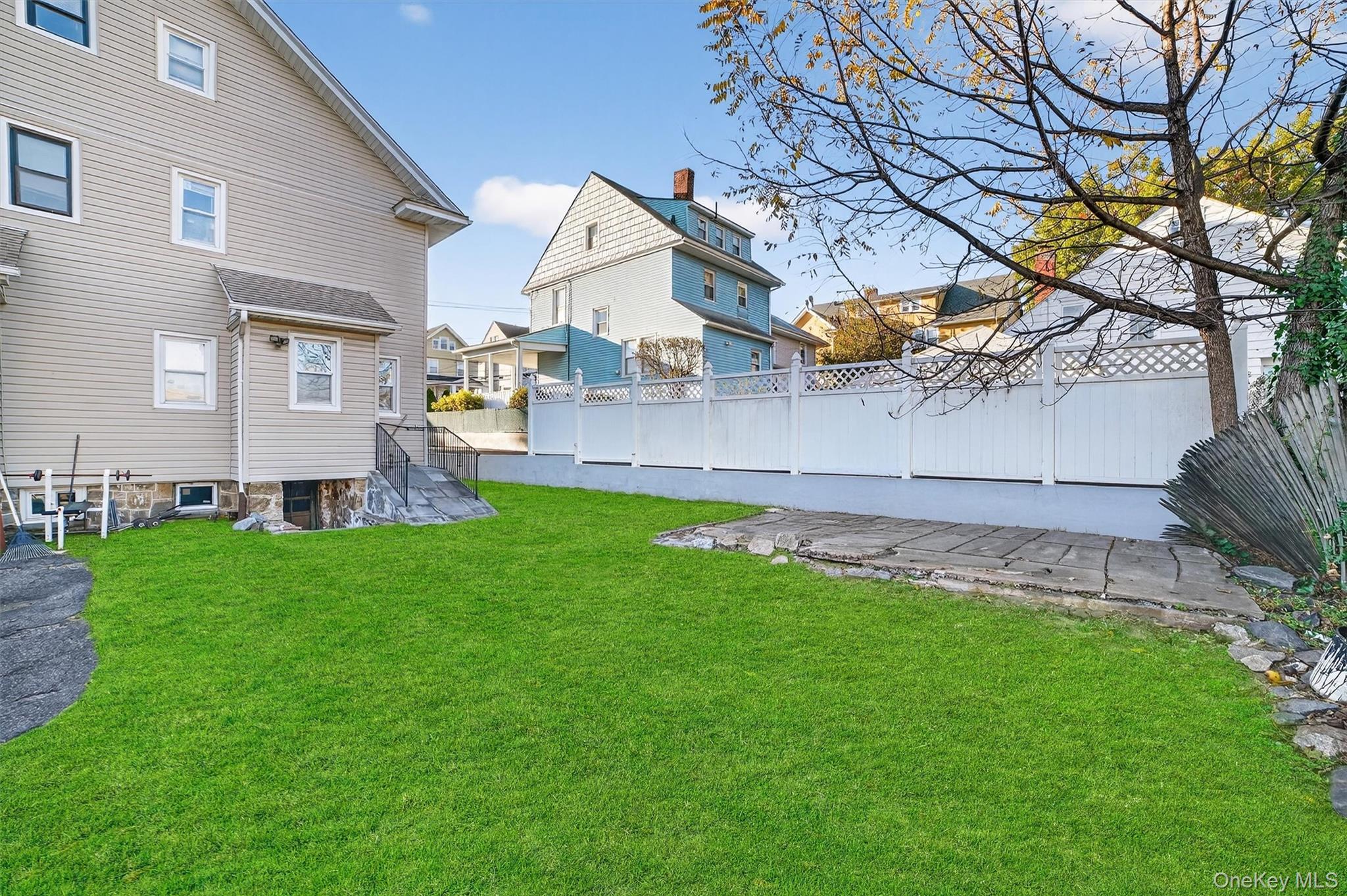 17 Mount Joy Place, New Rochelle, NY 10801