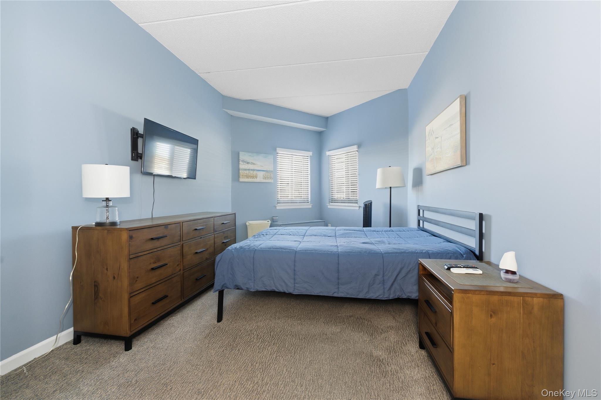 725 Miller Avenue # 111, Freeport, NY 11520