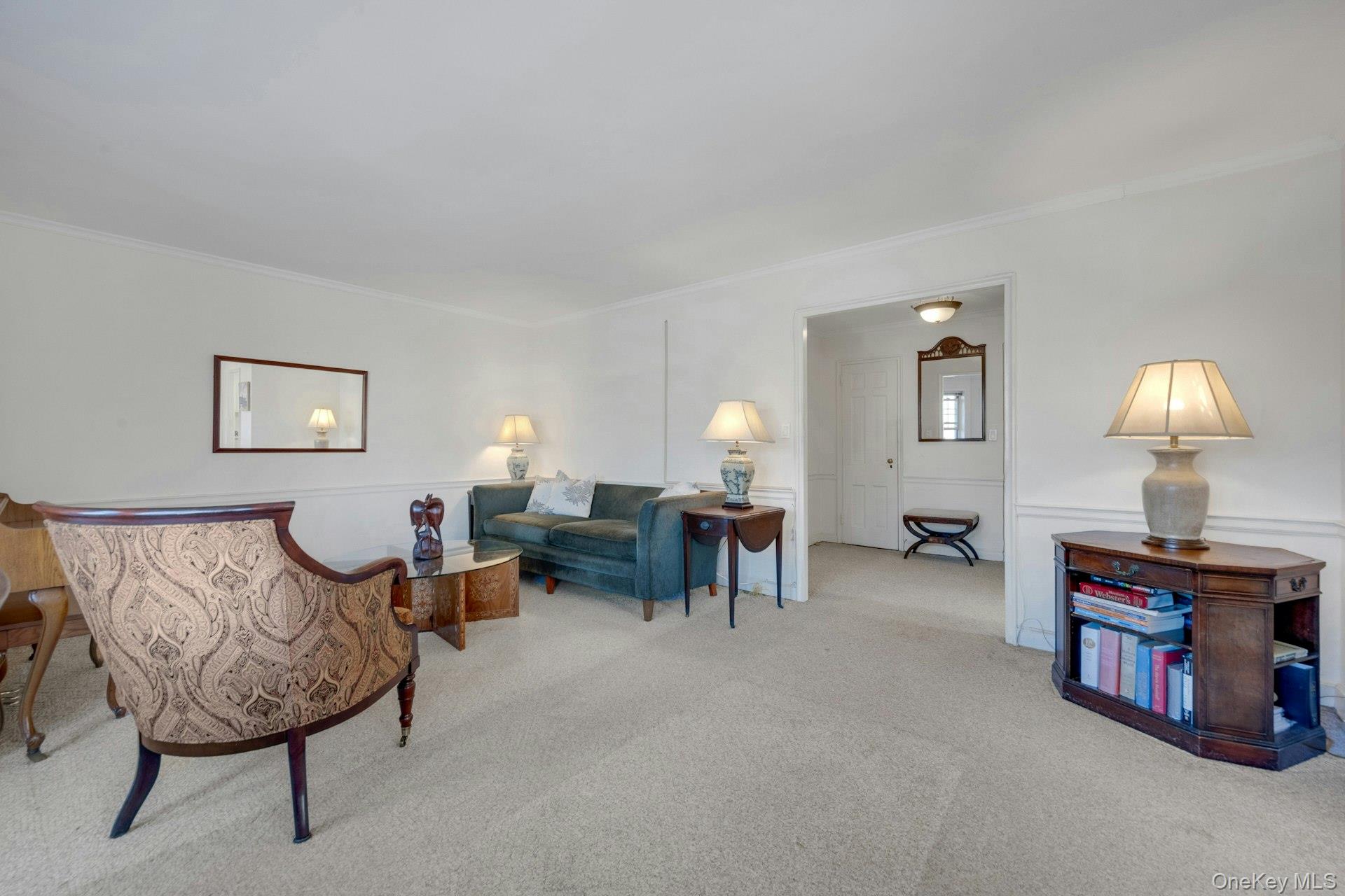 7 Chateaux Circle # 7H, Scarsdale, NY 10583