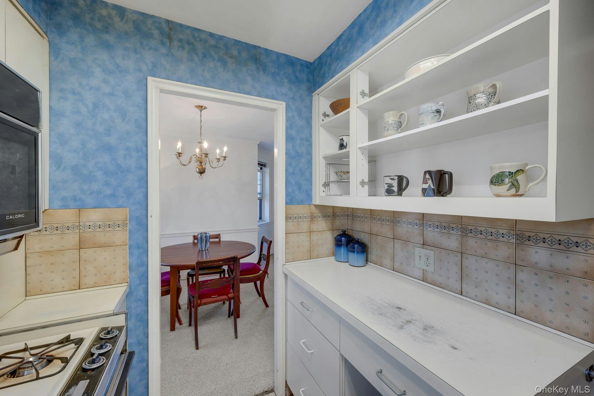 7 Chateaux Circle # 7H, Scarsdale, NY 10583