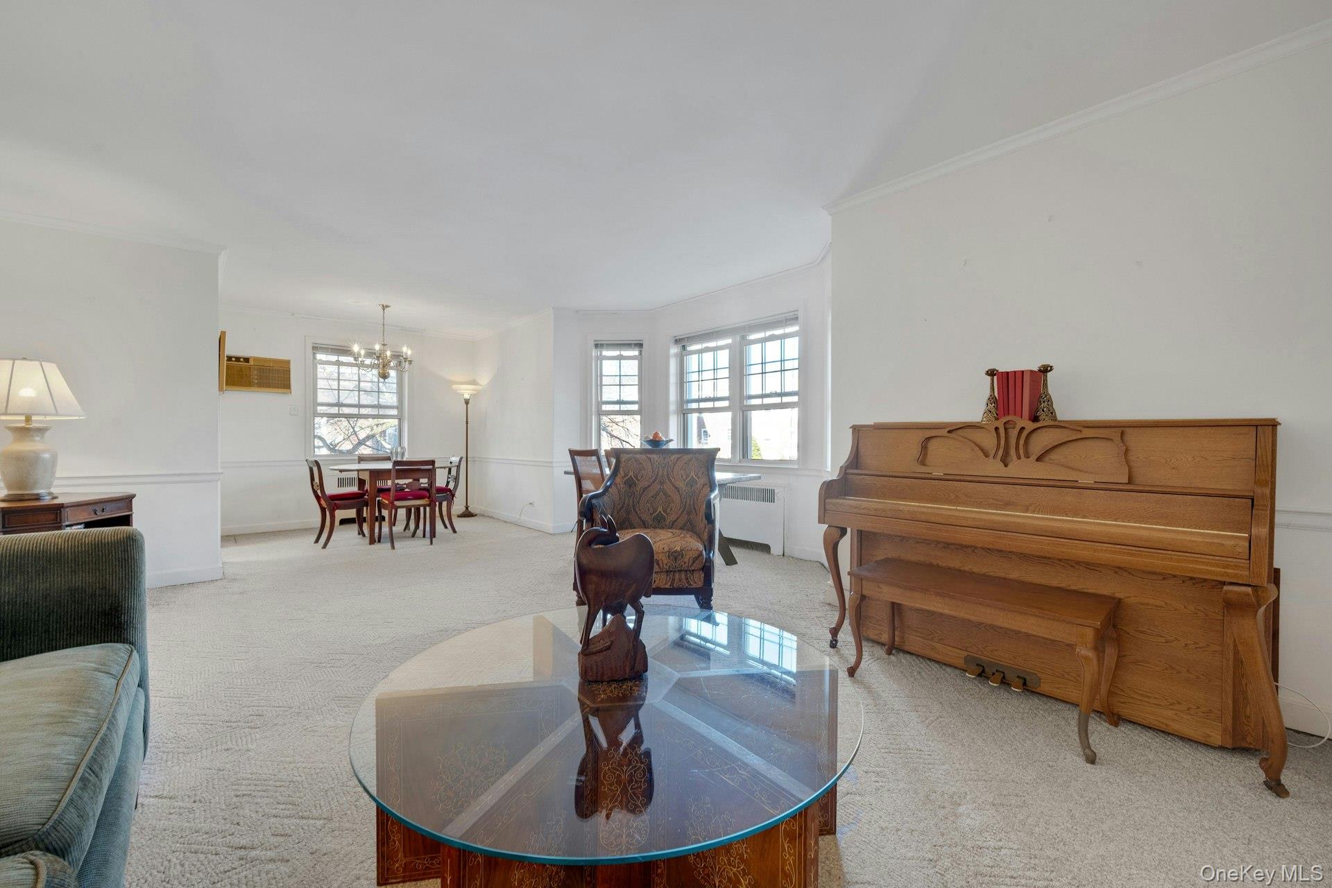 7 Chateaux Circle # 7H, Scarsdale, NY 10583