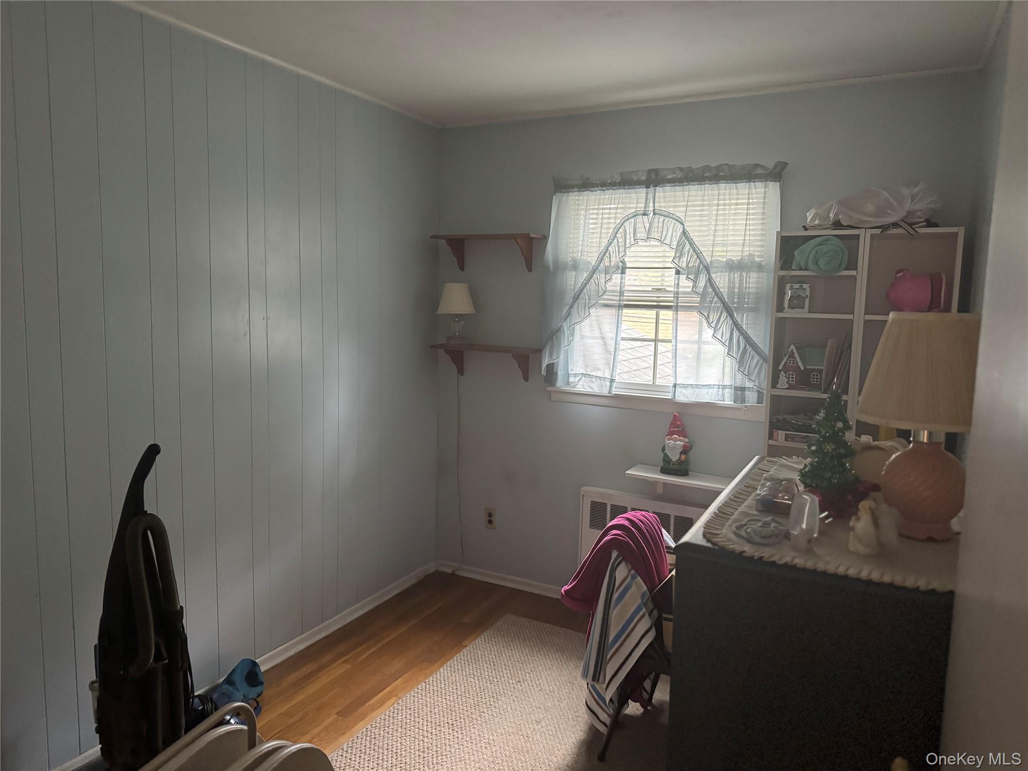 91 8th Ave, Kings Park, NY 11754