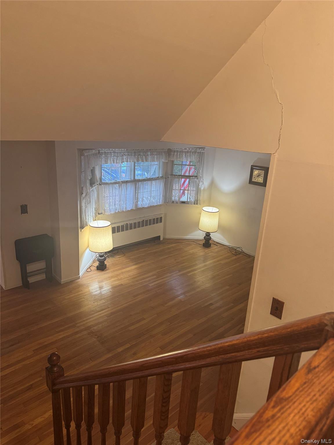 91 8th Ave, Kings Park, NY 11754