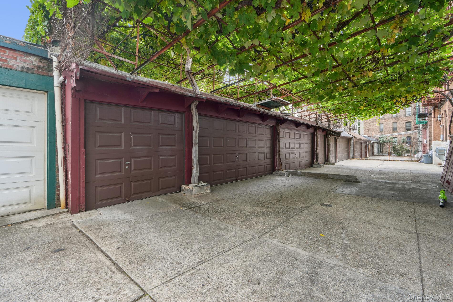 3142 34th Street, Astoria, NY 11106