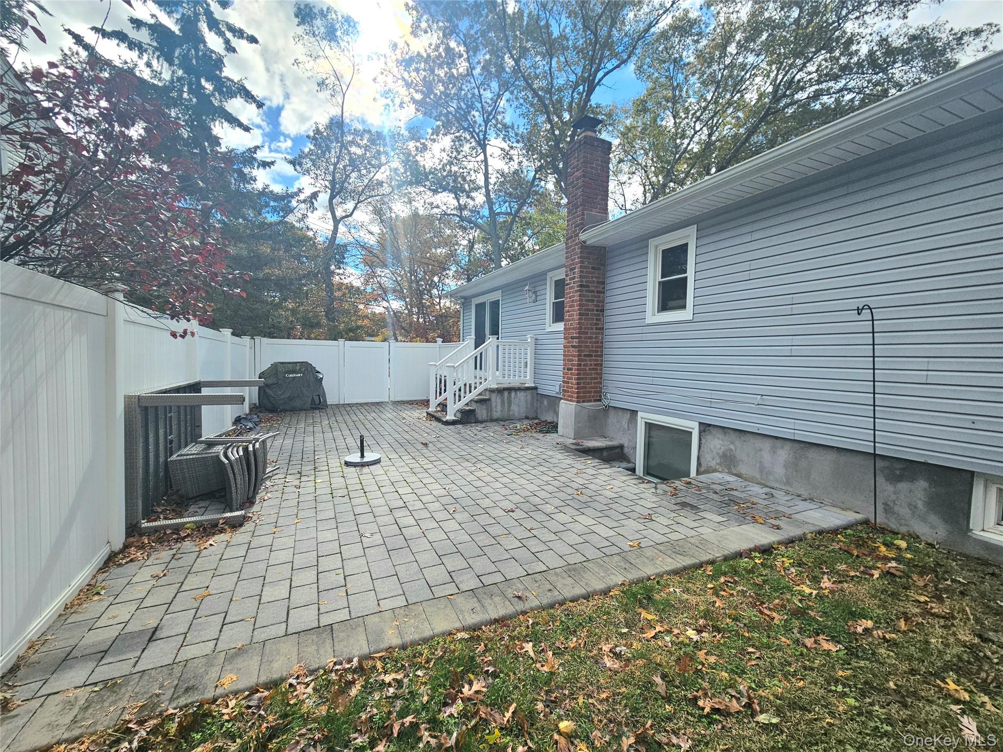 31 Brookhaven Drive, Rocky Point, NY 11778