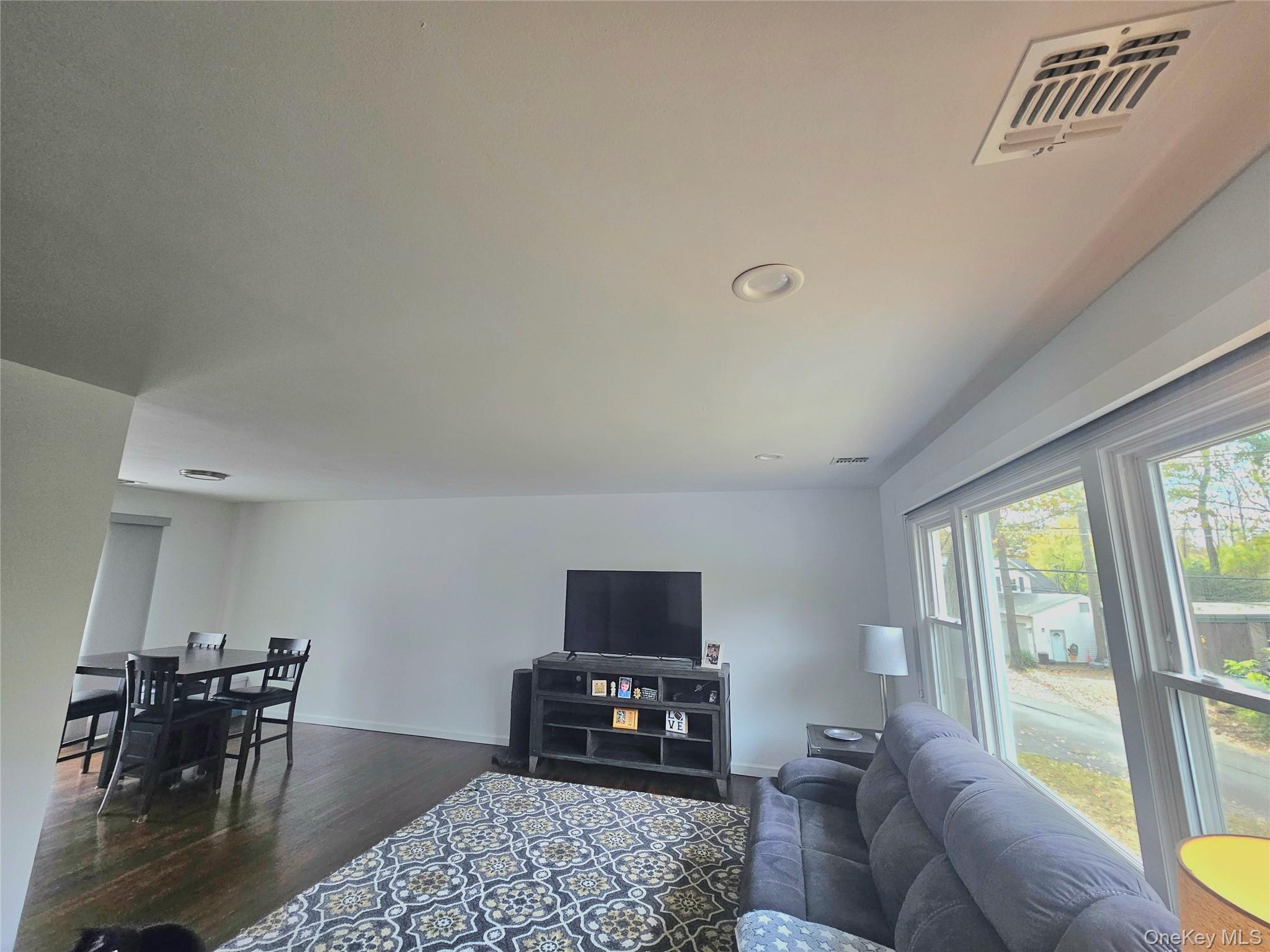 31 Brookhaven Drive, Rocky Point, NY 11778