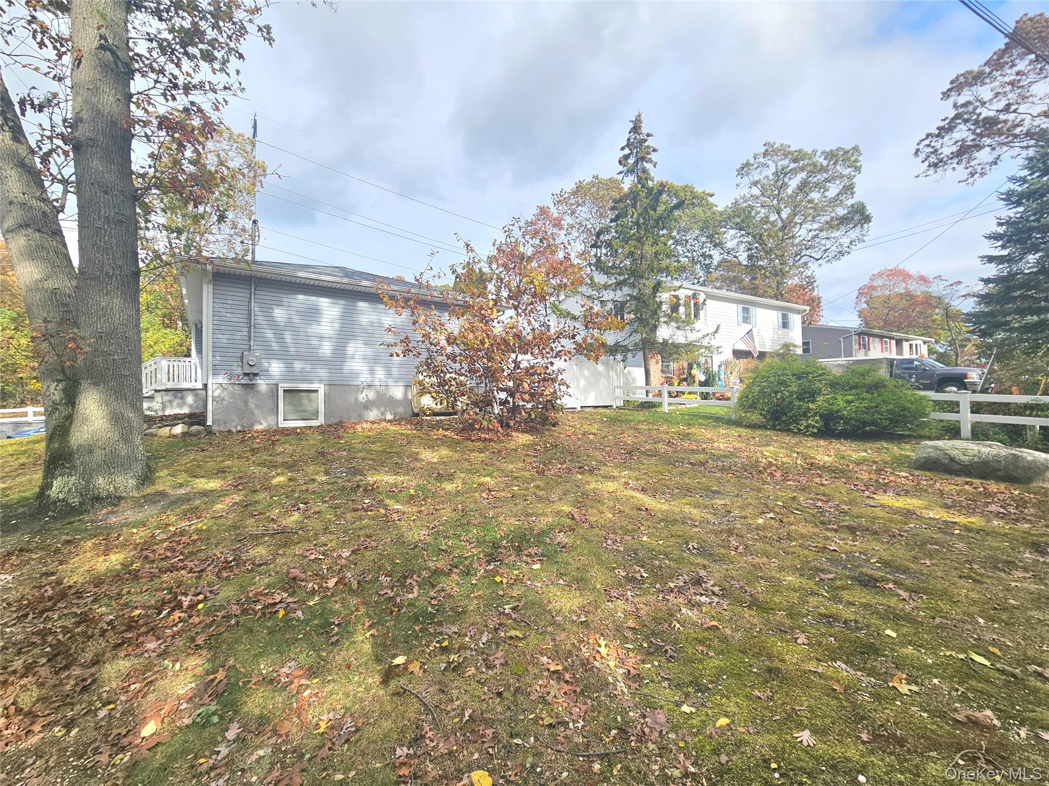 31 Brookhaven Drive, Rocky Point, NY 11778