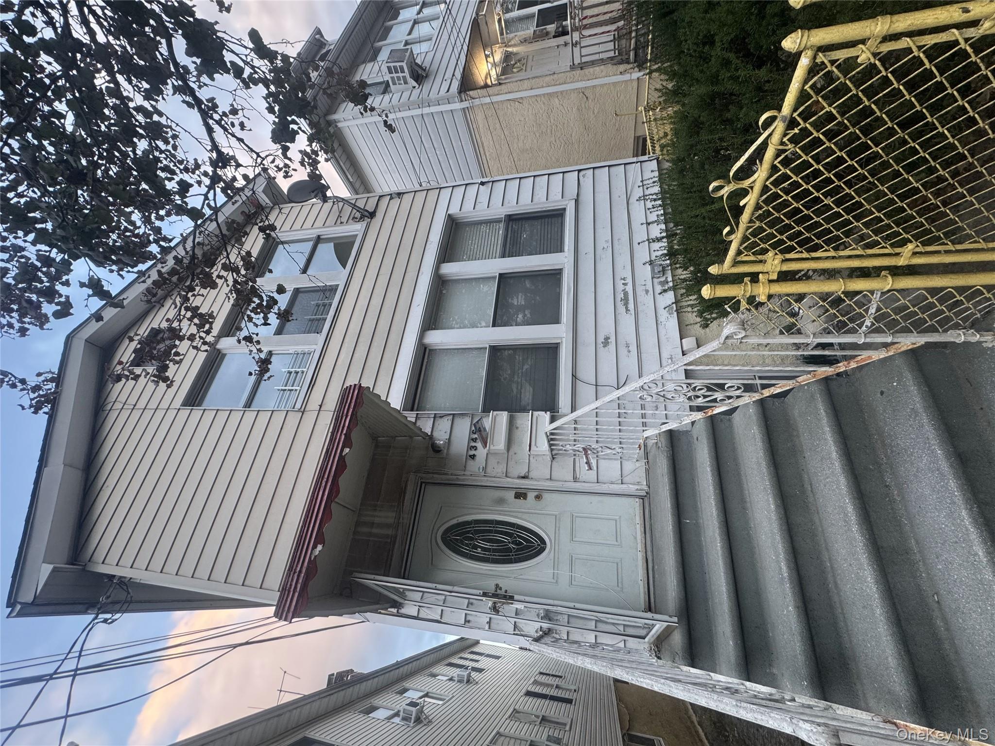 4346 Edson Avenue, Bronx, NY 10466