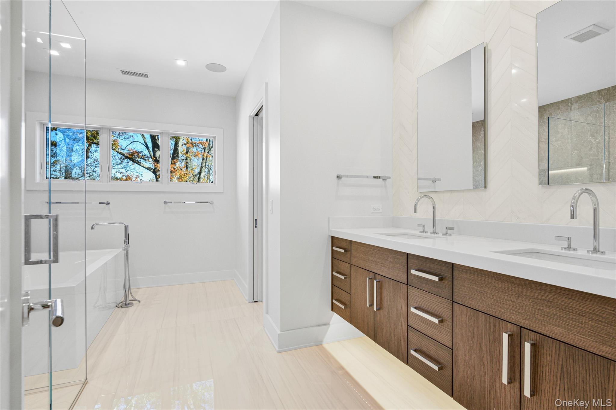 65 Myrtle Boulevard, Larchmont, NY 10538