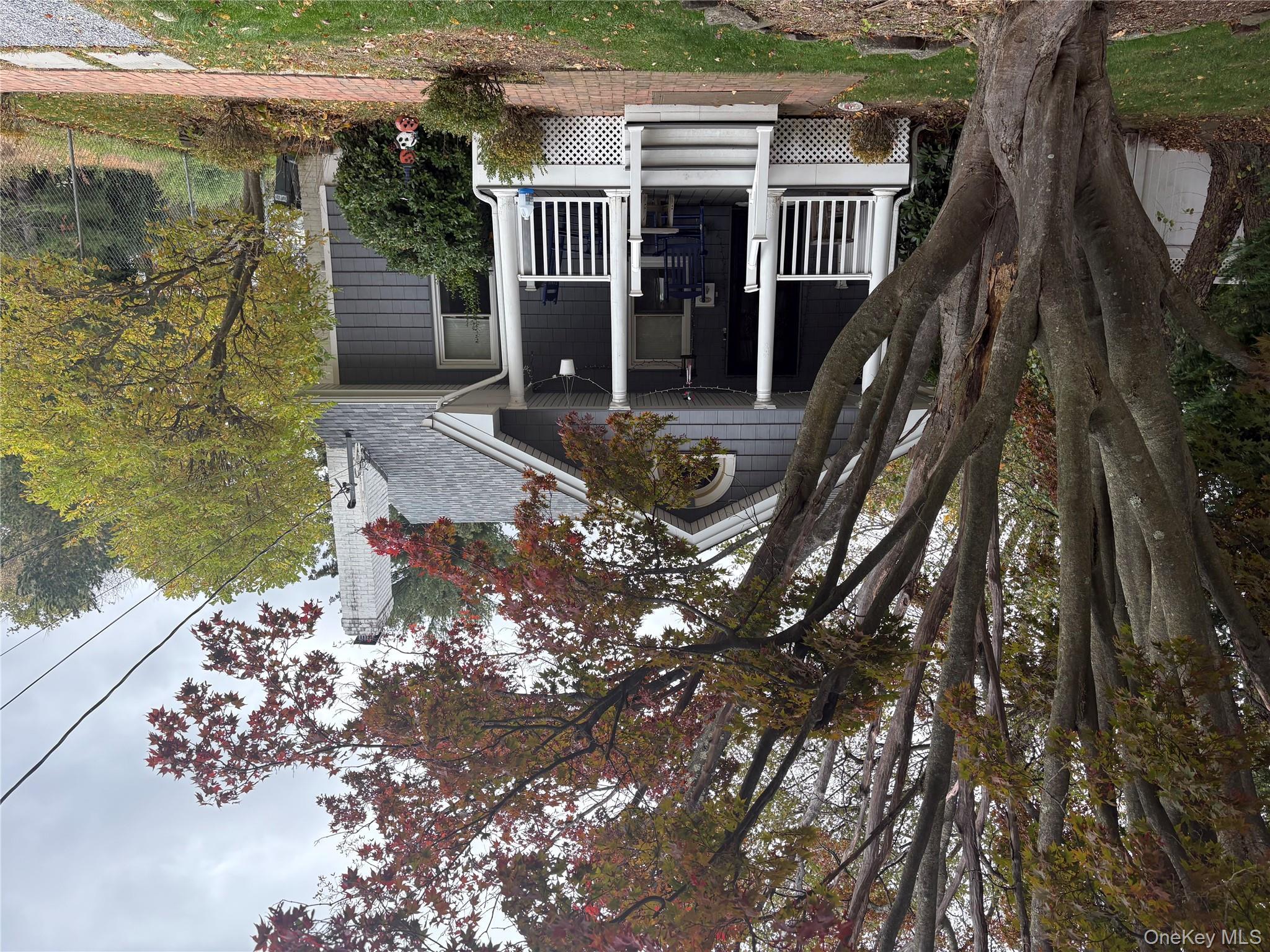 45 Central Parkway, Huntington, NY 11743