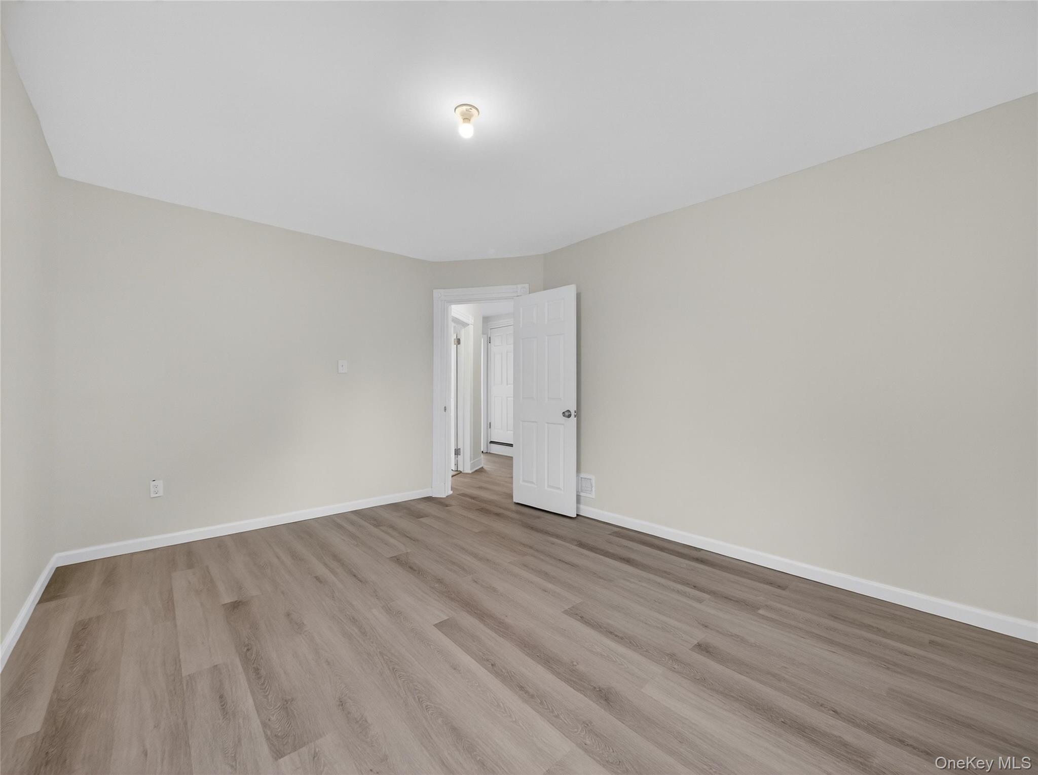 17 W Maple Avenue, Suffern, NY 10901