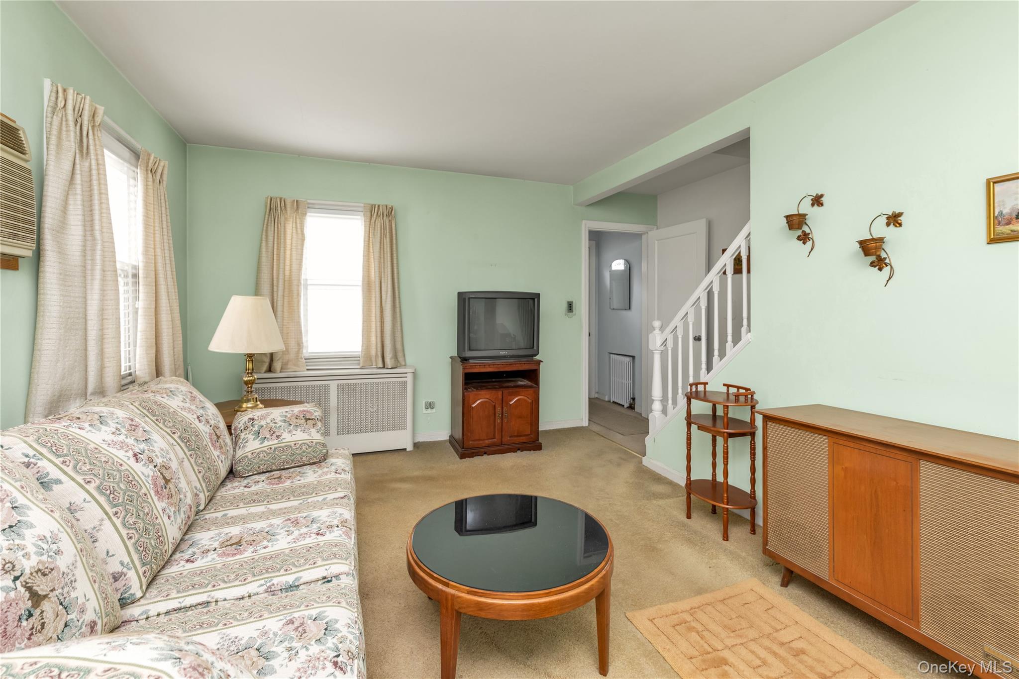 207 Motley Street, Valley Stream, NY 11580