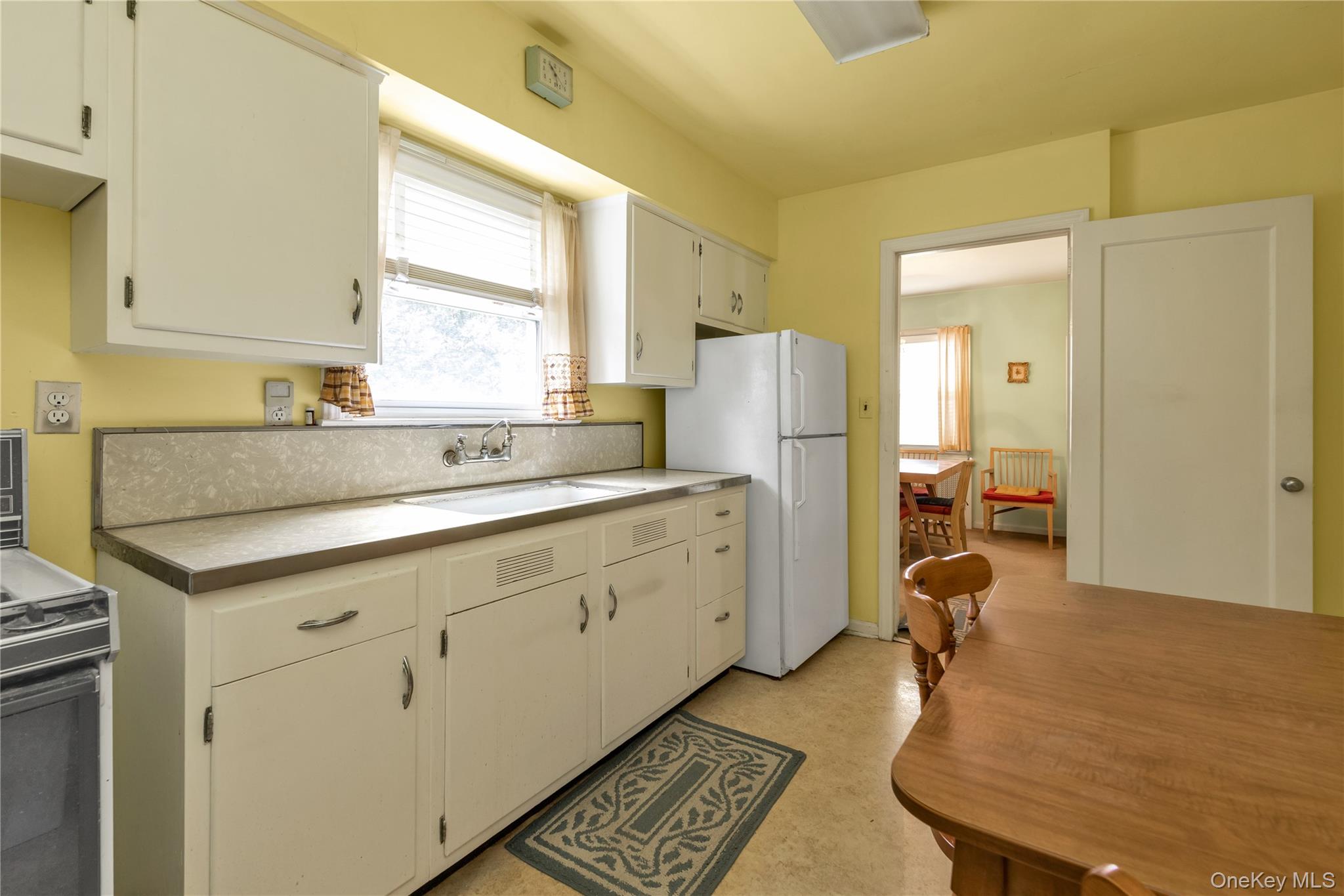 207 Motley Street, Valley Stream, NY 11580