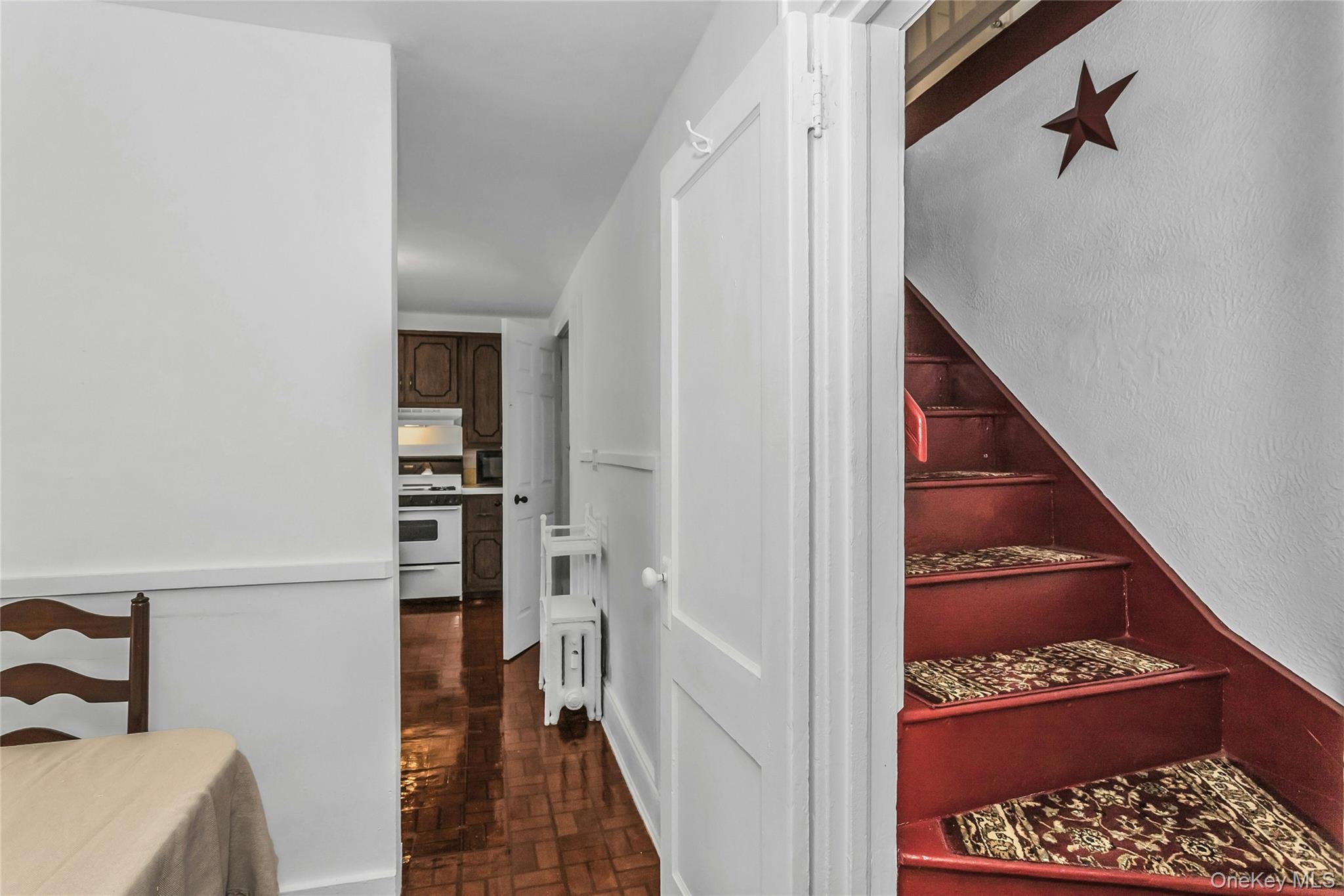 251 N Long Beach Avenue, Freeport, NY 11520