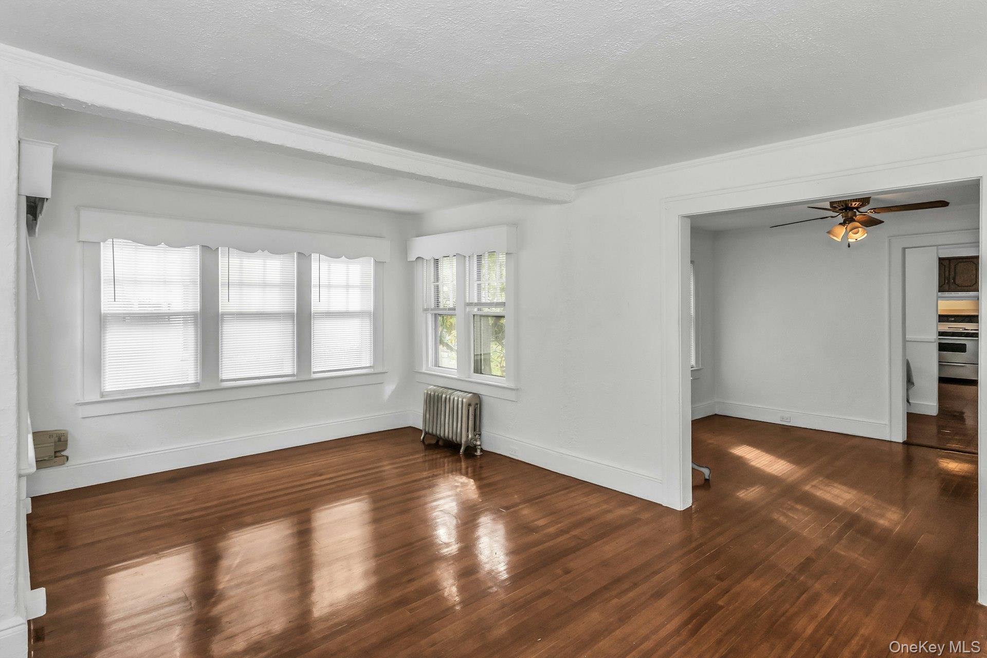 251 N Long Beach Avenue, Freeport, NY 11520