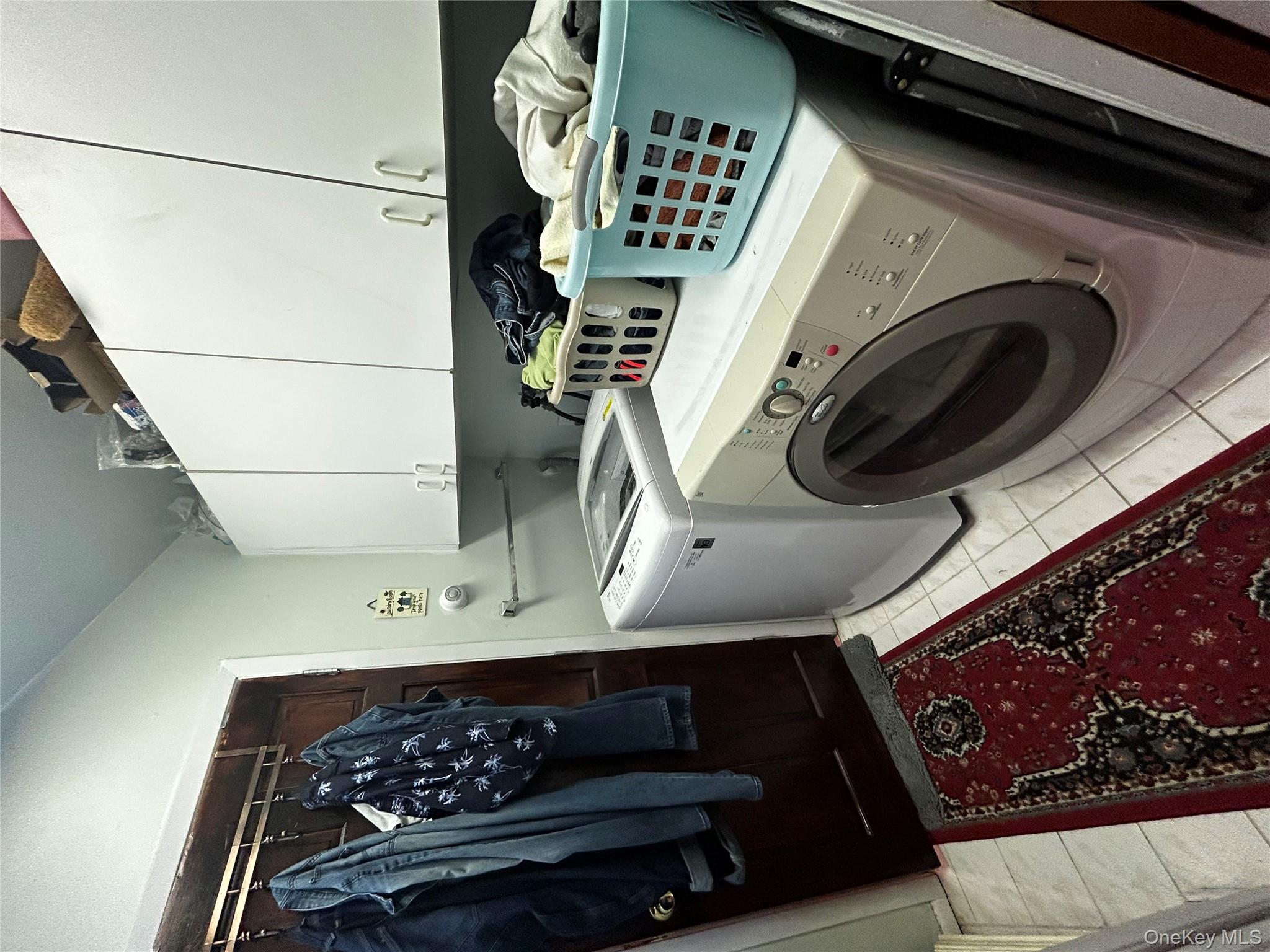 500 Oakwood Road, South Huntington, NY 11743