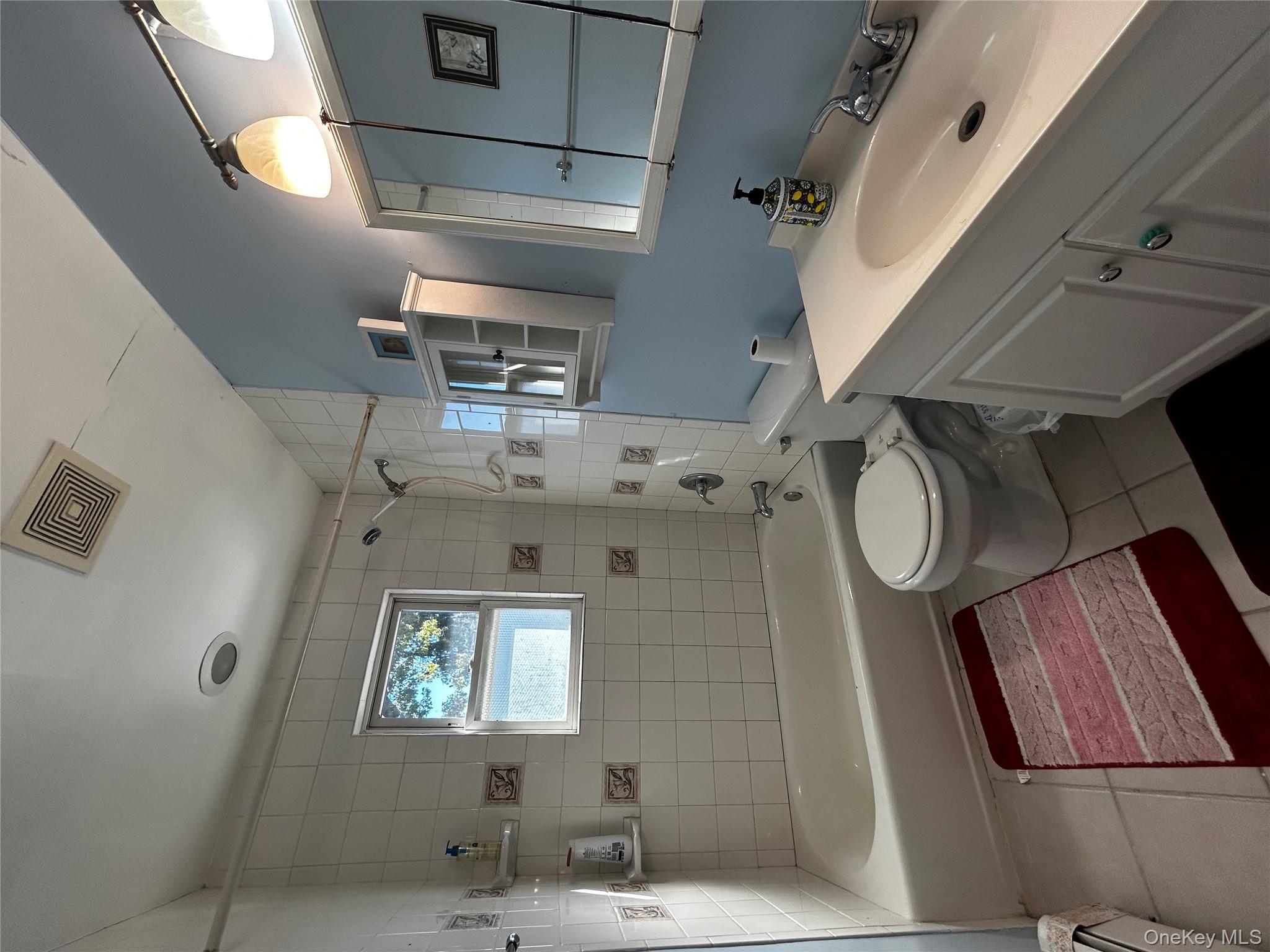 500 Oakwood Road, South Huntington, NY 11743