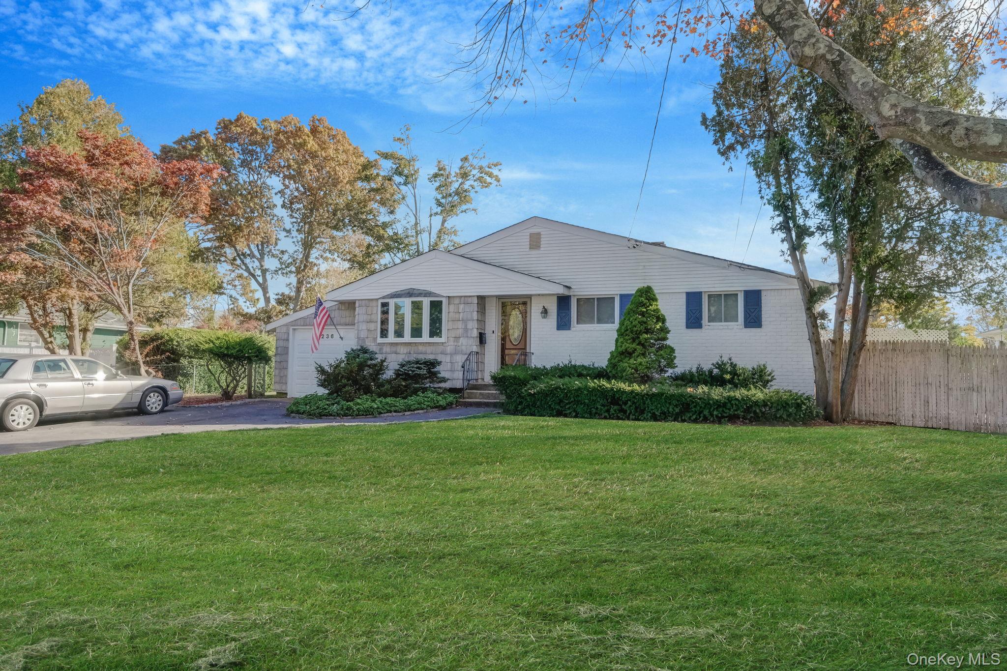236 New York Avenue, Bay Shore, NY 11706