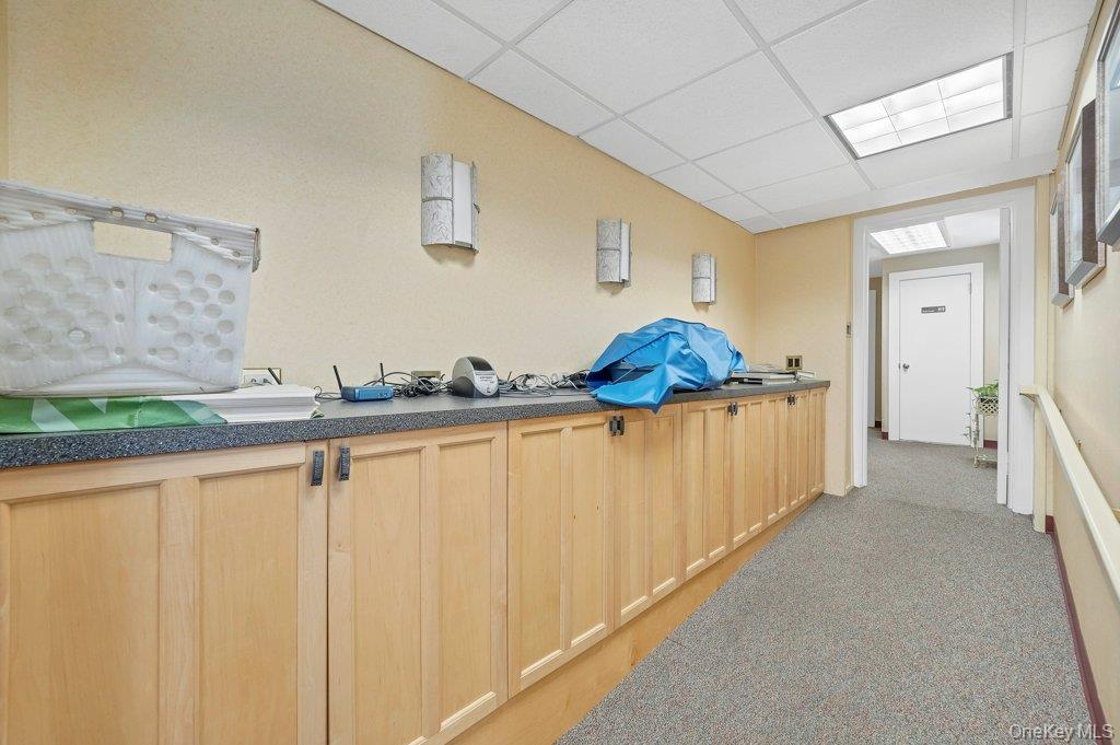 27 Cleveland Street, Valhalla, NY 10595