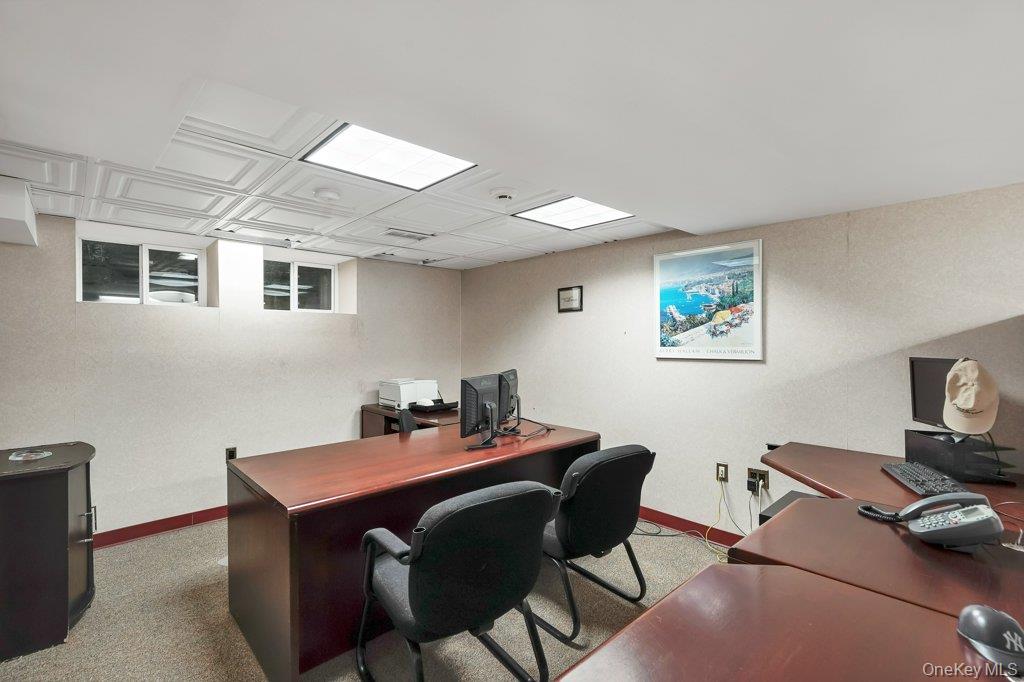 27 Cleveland Street, Valhalla, NY 10595