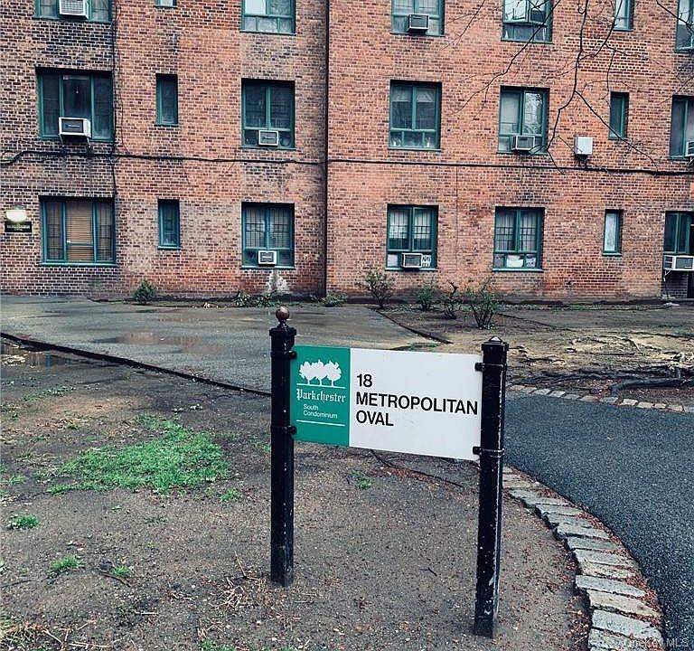 18 Metropolitan Oval # 8A, Bronx, NY 10462