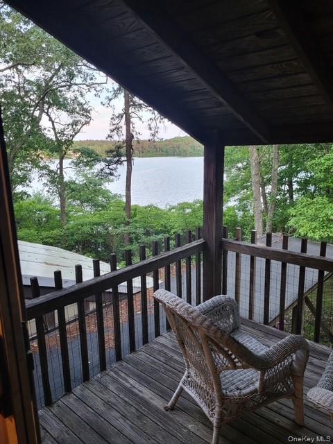 22 Pine Court # Upper level, Riverhead, NY 11901