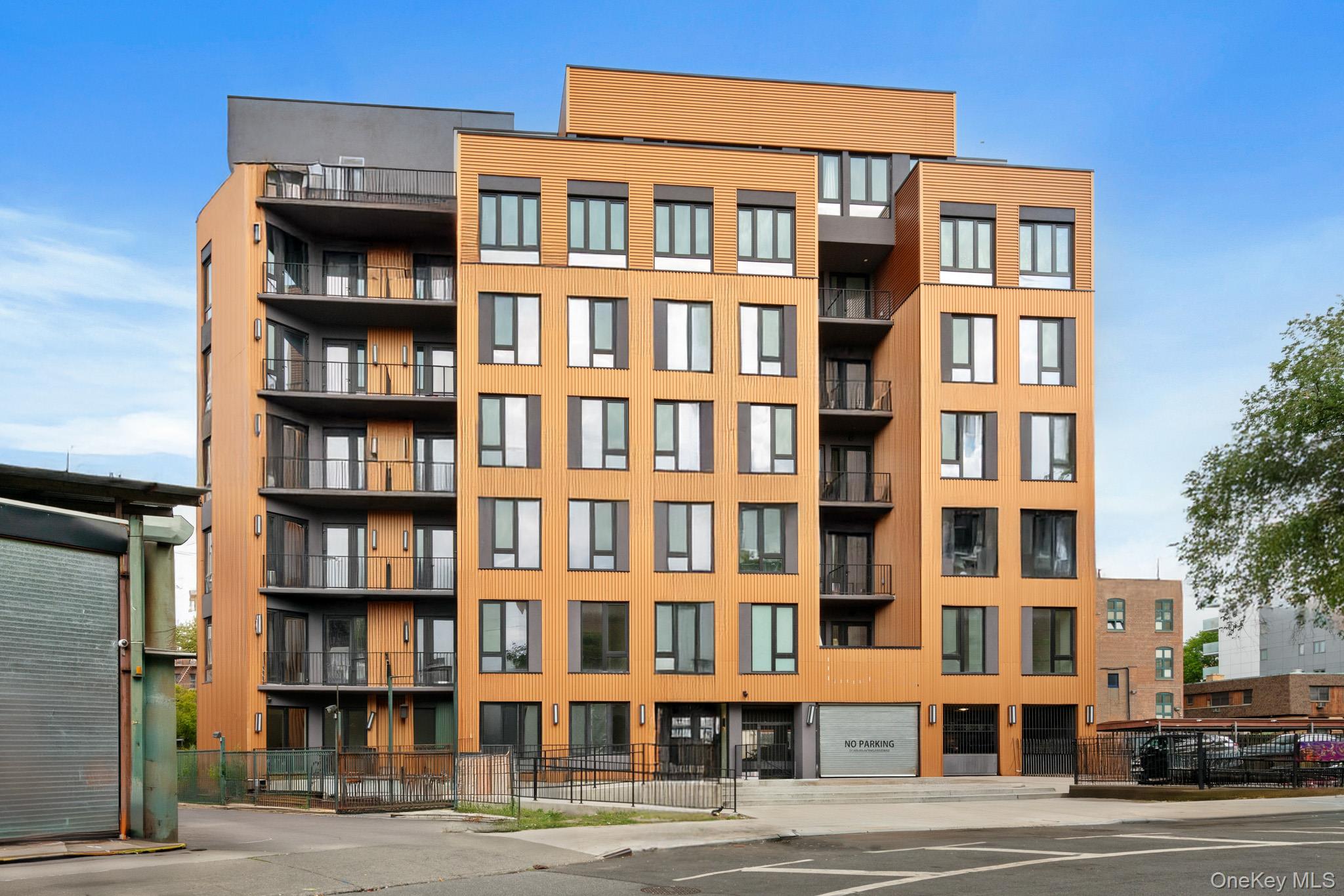 13825 Barclay Ave, Flushing, NY 11354