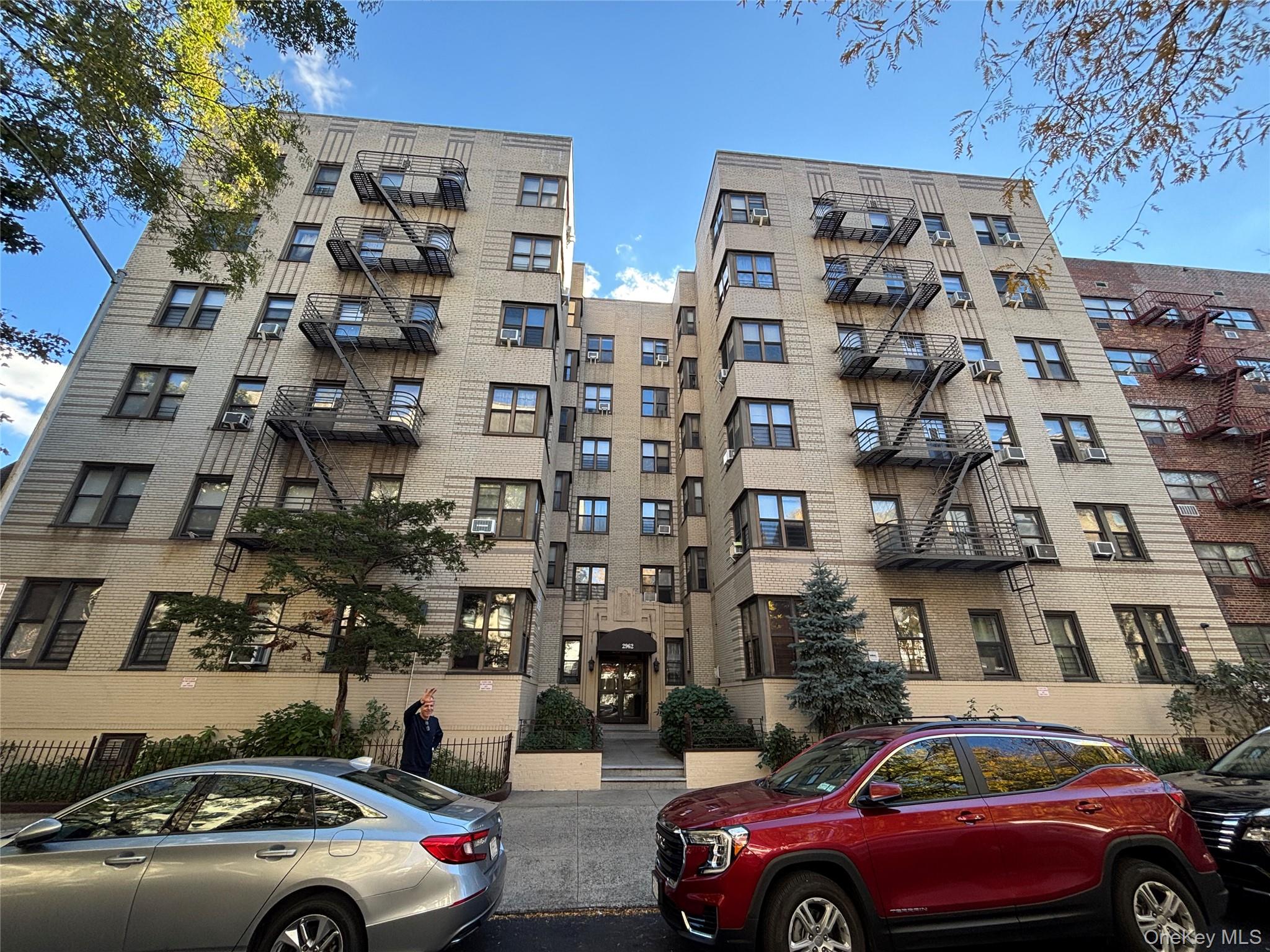 2962 Decatur Avenue # 4B, Bronx, NY 10458
