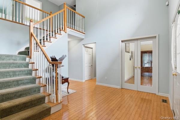 15 Arbor Court, Bohemia, NY 11716